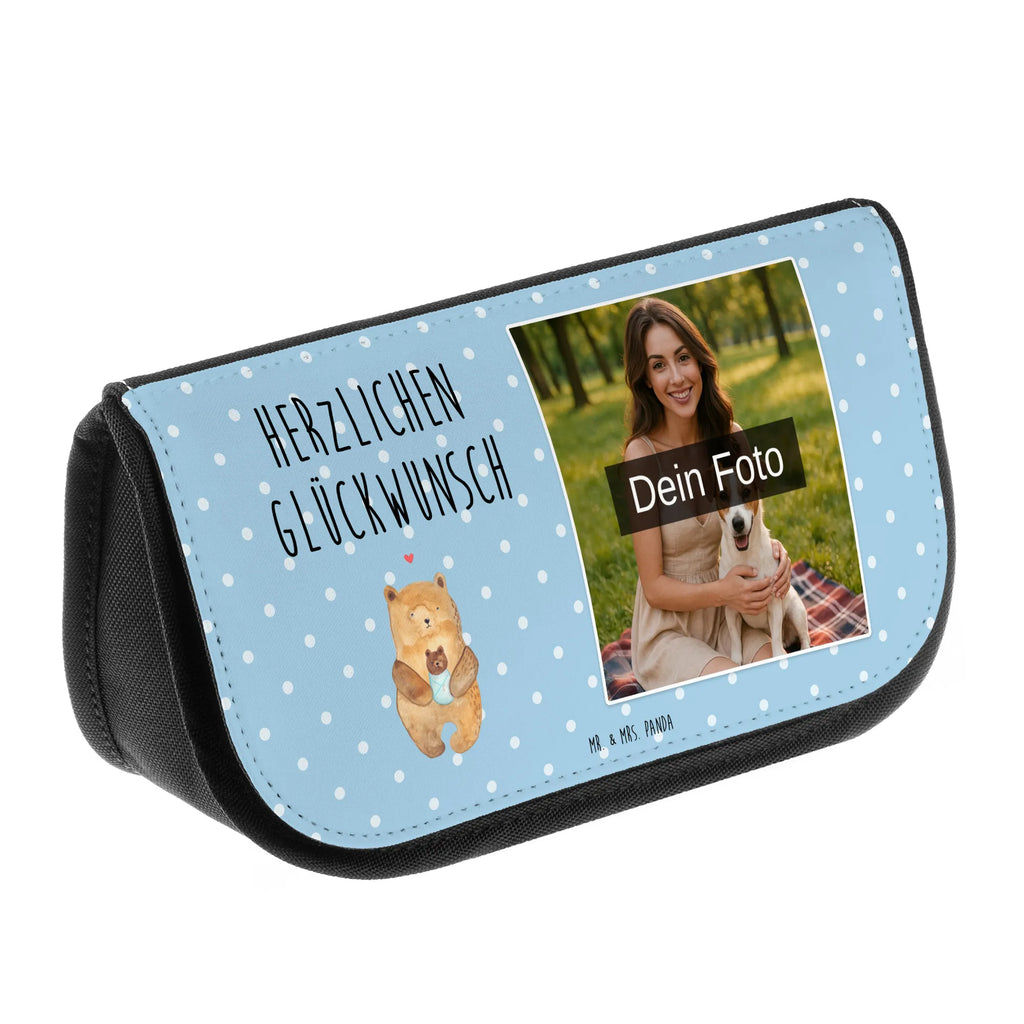 Personalisierte Foto Kosmetiktasche Bär Baby Kosmetiktasche Selbst Gestalten Mit Foto, Schminktasche Nachhaltig Mit Foto, Kosmetiktasche Mit Foto Und Wunschtext, Schminktasche Mit Foto, Necessaire Mit Foto, Kosmetiktasche Mit Wunschfoto, Kosmetiktasche Aus Stoff Mit Foto, Reise-Kosmetiktasche Mit Wunschbild, Kosmetiktasche Für Herren Mit Wunschfoto, Schminktasche Bunt Mit Bild, Schminktasche Mit Haustierfoto, Kosmetiktasche Bedruckt Mit Foto, Kulturbeutel Mit Bild, Schminkbeutel Für Jungen Mit Bild, Schminktasche Für Mädchen Mit Foto, Vintage Schminktasche Mit Foto, Personalisierte Make-Up Tasche Mit Bild, Kosmetiktasche Mit Foto, Kosmetiktasche Für Damen Mit Foto, Kosmetiktasche Modern Mit Wunschfoto, Beautybag Mit Foto, Kosmetiktasche Aus Leder Mit Bild, Kosmetiktasche Für Kinder Mit Foto, Schminkbeutel Mit Foto, Schminktasche Geschenk Mit Bild, Make-Up Tasche Mit Bild, Kosmetiktasche Mit Foto Und Namen, Personalisierte Kosmetiktasche Mit Foto, Große Schminktasche Mit Foto, Kleine Kosmetiktasche Mit Foto, Kosmetiktasche Mit Eigenem Bild, Schminktasche Mit Familienfoto, Schminktasche Mit Urlaubsfoto, Schminktäschchen Mit Wunschfoto, Bär, Teddy, Teddybär, Glückwunsch, Neffe, Geburtstag, Täufling, Enkel, Baby, Taufe, Enkelin, Eltern, Geburt, Nichte, Mutter