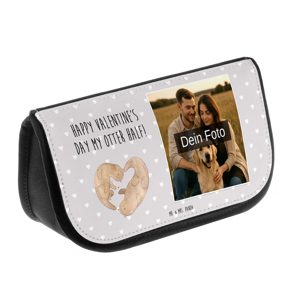 Personalisierte Foto Kosmetiktasche Otter Valentine Kosmetiktasche Mit Foto Und Wunschtext, Kosmetiktasche Mit Wunschfoto, Schminktasche Mit Urlaubsfoto, Schminktasche Nachhaltig Mit Foto, Schminktasche Bunt Mit Bild, Kosmetiktasche Mit Foto, Kleine Kosmetiktasche Mit Foto, Schminktäschchen Mit Wunschfoto, Kosmetiktasche Für Herren Mit Wunschfoto, Reise-Kosmetiktasche Mit Wunschbild, Große Schminktasche Mit Foto, Kosmetiktasche Modern Mit Wunschfoto, Kosmetiktasche Mit Eigenem Bild, Schminktasche Für Mädchen Mit Foto, Schminkbeutel Mit Foto, Personalisierte Kosmetiktasche Mit Foto, Vintage Schminktasche Mit Foto, Personalisierte Make-Up Tasche Mit Bild, Beautybag Mit Foto, Make-Up Tasche Mit Bild, Necessaire Mit Foto, Schminktasche Mit Familienfoto, Kosmetiktasche Aus Leder Mit Bild, Schminktasche Mit Haustierfoto, Schminktasche Mit Foto, Schminktasche Geschenk Mit Bild, Kosmetiktasche Mit Foto Und Namen, Schminkbeutel Für Jungen Mit Bild, Kosmetiktasche Für Damen Mit Foto, Kosmetiktasche Aus Stoff Mit Foto, Kosmetiktasche Bedruckt Mit Foto, Kosmetiktasche Für Kinder Mit Foto, Kulturbeutel Mit Bild, Kosmetiktasche Selbst Gestalten Mit Foto, Liebe, Partner, Freund, Freundin, Ehemann, Ehefrau, Heiraten, Verlobung, Heiratsantrag, Liebesgeschenk, Jahrestag, Hocheitstag, Geschenk für Partner, Geschenk für Frauen, Valentinstag, für Ehemann, Mitbringsel, Liebesbeweis, für Männer, Geschenk für Freundin, Hochzeitstag
