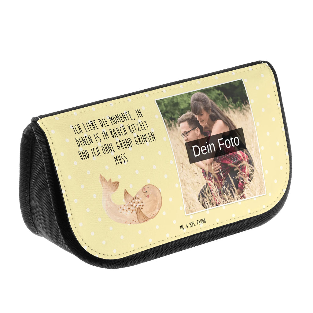 Personalisierte Foto Kosmetiktasche Robbe Liegen Kosmetiktasche Mit Foto Und Namen, Kosmetiktasche Bedruckt Mit Foto, Kosmetiktasche Für Herren Mit Wunschfoto, Kosmetiktasche Selbst Gestalten Mit Foto, Reise-Kosmetiktasche Mit Wunschbild, Vintage Schminktasche Mit Foto, Schminktasche Nachhaltig Mit Foto, Kulturbeutel Mit Bild, Beautybag Mit Foto, Personalisierte Kosmetiktasche Mit Foto, Schminktasche Mit Haustierfoto, Kosmetiktasche Aus Leder Mit Bild, Schminkbeutel Für Jungen Mit Bild, Kosmetiktasche Mit Wunschfoto, Kosmetiktasche Modern Mit Wunschfoto, Schminktasche Für Mädchen Mit Foto, Schminktasche Bunt Mit Bild, Kosmetiktasche Für Damen Mit Foto, Necessaire Mit Foto, Schminktäschchen Mit Wunschfoto, Kleine Kosmetiktasche Mit Foto, Kosmetiktasche Aus Stoff Mit Foto, Schminktasche Mit Urlaubsfoto, Schminkbeutel Mit Foto, Große Schminktasche Mit Foto, Kosmetiktasche Mit Foto Und Wunschtext, Kosmetiktasche Mit Foto, Schminktasche Mit Familienfoto, Personalisierte Make-Up Tasche Mit Bild, Kosmetiktasche Für Kinder Mit Foto, Make-Up Tasche Mit Bild, Schminktasche Geschenk Mit Bild, Kosmetiktasche Mit Eigenem Bild, Schminktasche Mit Foto, Tiermotive, Gute Laune, lustige Sprüche, Tiere, Seehund, Meerestier, Nordsee, Lachen, Strand, Freude, Ostsee, Robbe, Robben