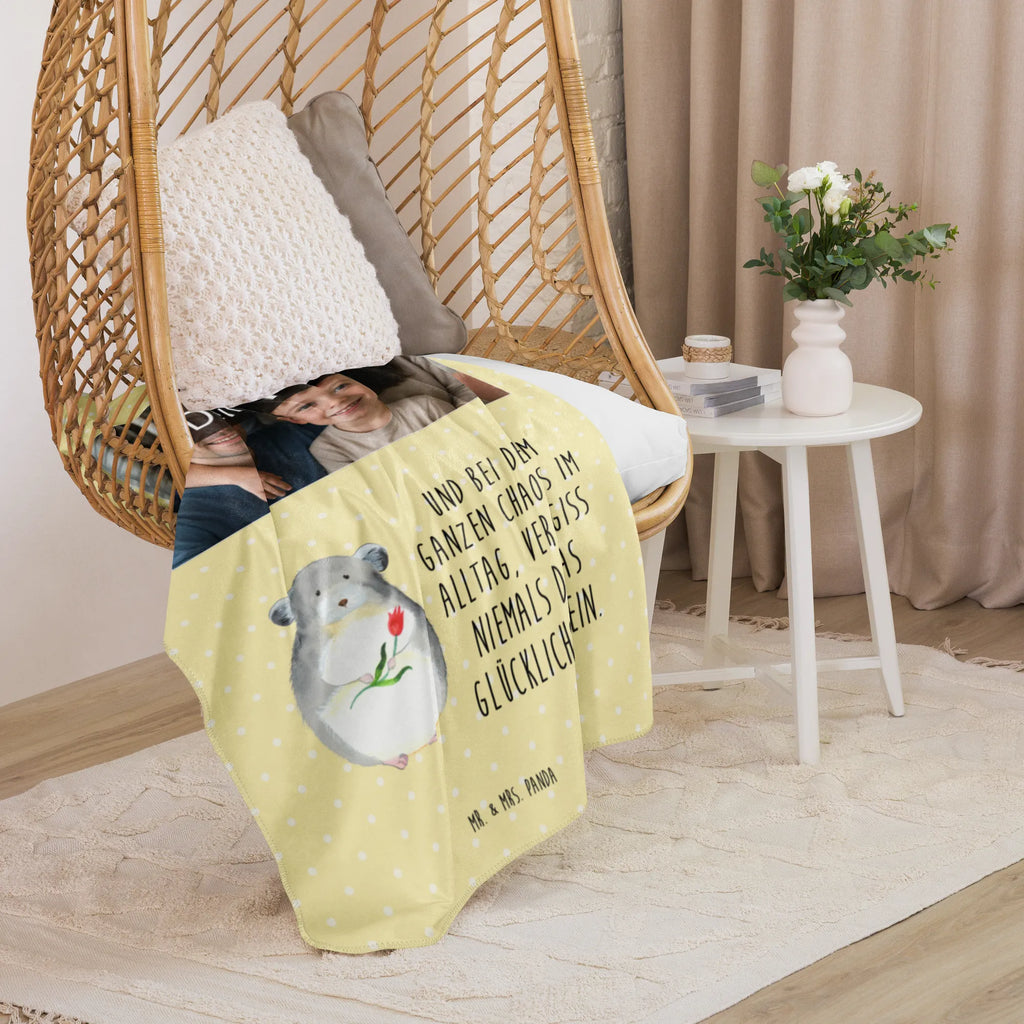 Sherpa Photo Cuddle Blanket chinchilla flower Foto Kuscheldecke, Tiermotive, Gute Laune, lustige Sprüche, Tiere, Liebeskummer, Büro, Depressionen, Chinchilla, Glücklichsein, Kummer, Büroalltag, Chaos, Chinchillas, traurig sein