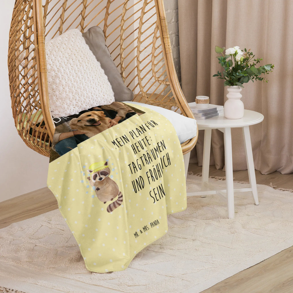 Sherpa Photo Cuddle Blanket Raccoon small animals, cute, funny, cute animal motives, hand drawn, small world, funny sayings, good mood, happy, gifts, gift ideas, special gifts, animal lover, card, wash, plan, raccoon, daydreaming, soap bubbles