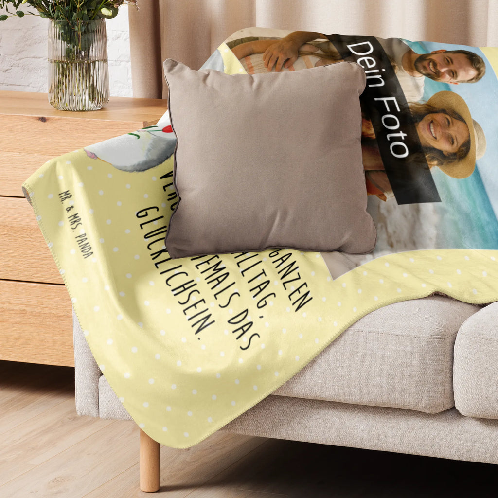 Sherpa Photo Cuddle Blanket chinchilla flower Foto Kuscheldecke, Tiermotive, Gute Laune, lustige Sprüche, Tiere, Liebeskummer, Büro, Depressionen, Chinchilla, Glücklichsein, Kummer, Büroalltag, Chaos, Chinchillas, traurig sein