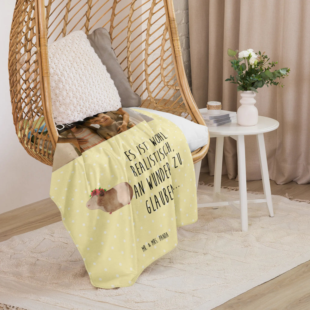 Sherpa Photo Cuddle Blanket Guinea pig wisdom Foto Kuscheldecke, Tiermotive, Gute Laune, lustige Sprüche, Tiere, Weisheit, Spruch, Wunder, Meeries, Wunderland, Meerie, Blumenkind, Realität, Meerschweinchen, Motivation