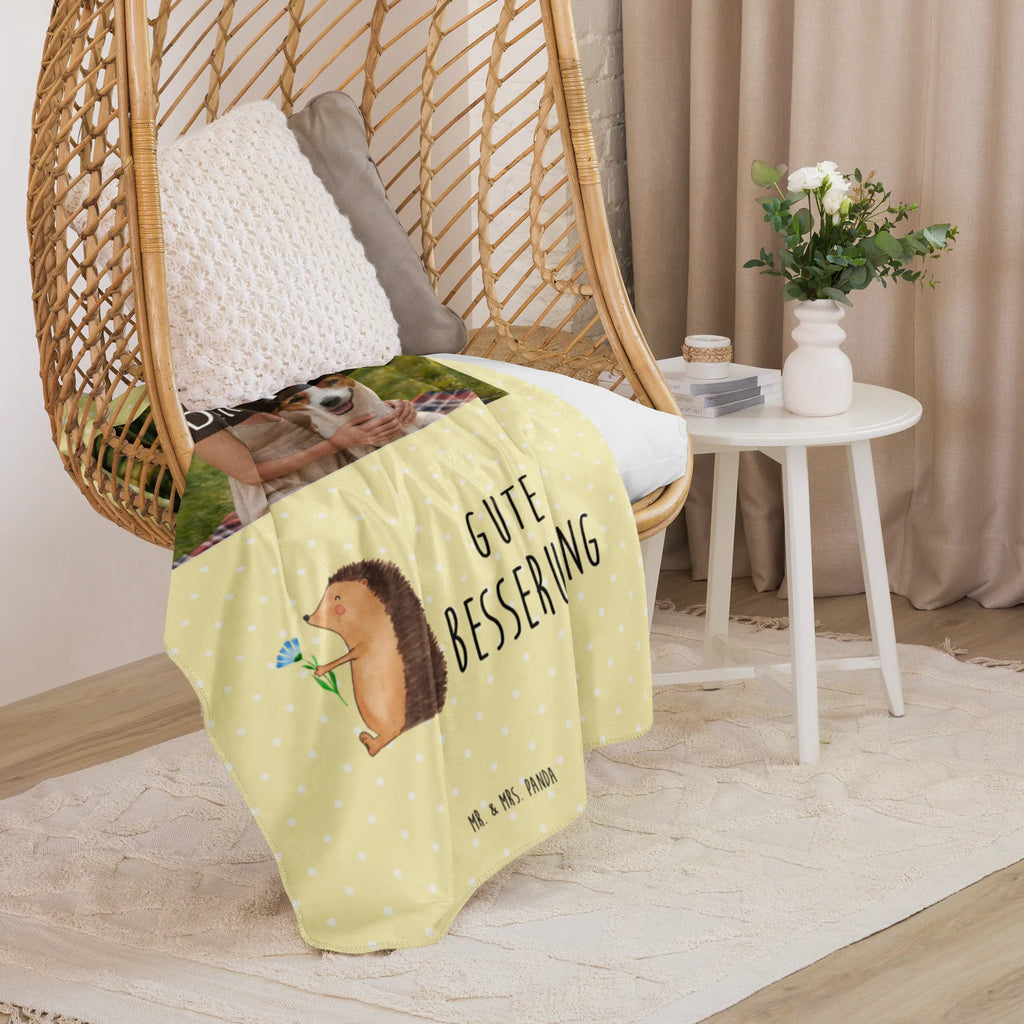 Sherpa Photo Cuddle Blanket Hedgehog Flower Foto Kuscheldecke, Tiermotive, Gute Laune, lustige Sprüche, Tiere, Gute Besserung, Genesungswünsche, krank, Besuch, Igel, Krankenhaus, Krankheit