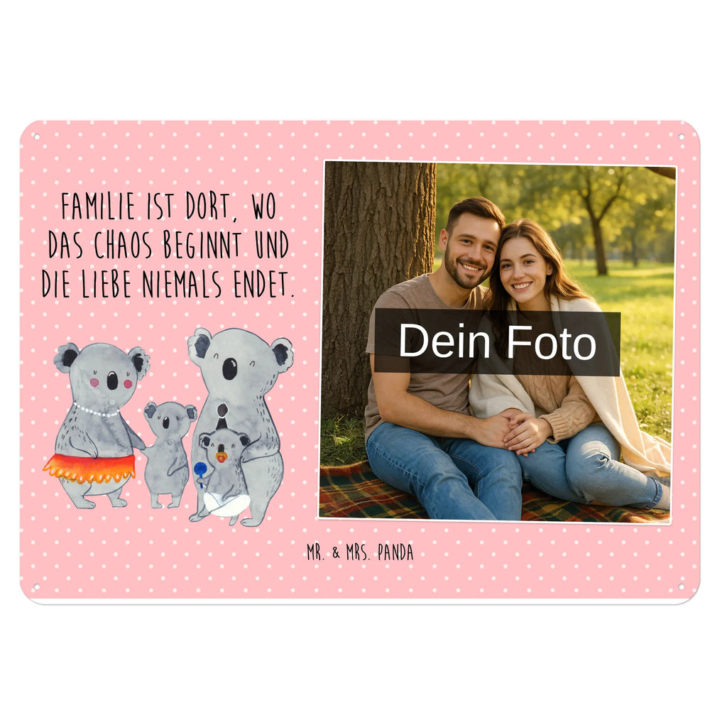 Personalisiertes Foto Blechschild Koala Familie Blechschild Mit Bild Und Namen, Türschild Mit Bild, Blechschild Für Balkon Mit Wunschbild, Metallschild Mit Foto, Spruchschild Mit Foto, Foto-Blechschild Für Zuhause, Wandschild Mit Foto, Blechschild Für Garten Mit Foto, Personalisierbares Blechschild Mit Foto, Blechschild Mit Wunschfoto, Blechschild Für Freunde Mit Wunschfoto, Blechschild Als Geschenk Mit Bild, Metallschild Mit Wunschfoto, Blechschild Mit Foto, Blechschild Mit Fotodruck, Retro Blechschild Mit Bild, Blechschild Wohnzimmer Mit Bild, Blechschild Mit Eigenem Bild, Nostalgieschild Mit Foto, Blechschild Für Frauen Mit Bild, Blechschild Für Männer Mit Foto, Blechschild Zum Aufhängen Mit Foto, Lustiges Blechschild Mit Foto, Personalisierte Wanddeko Aus Metall Mit Foto, Vintage Blechschild Mit Wunschfoto, Blechschild Zum Hinstellen Mit Bild, Blechschild Handgemacht Mit Foto, Design Blechschild Mit Bild, Dekoschild Metall Mit Foto, Blechschild Küche Mit Foto, Familie, Vatertag, Muttertag, Bruder, Schwester, Mama, Papa, Oma, Opa, Koala, Koalas, Family, Familienleben, Geschwister, Kinder