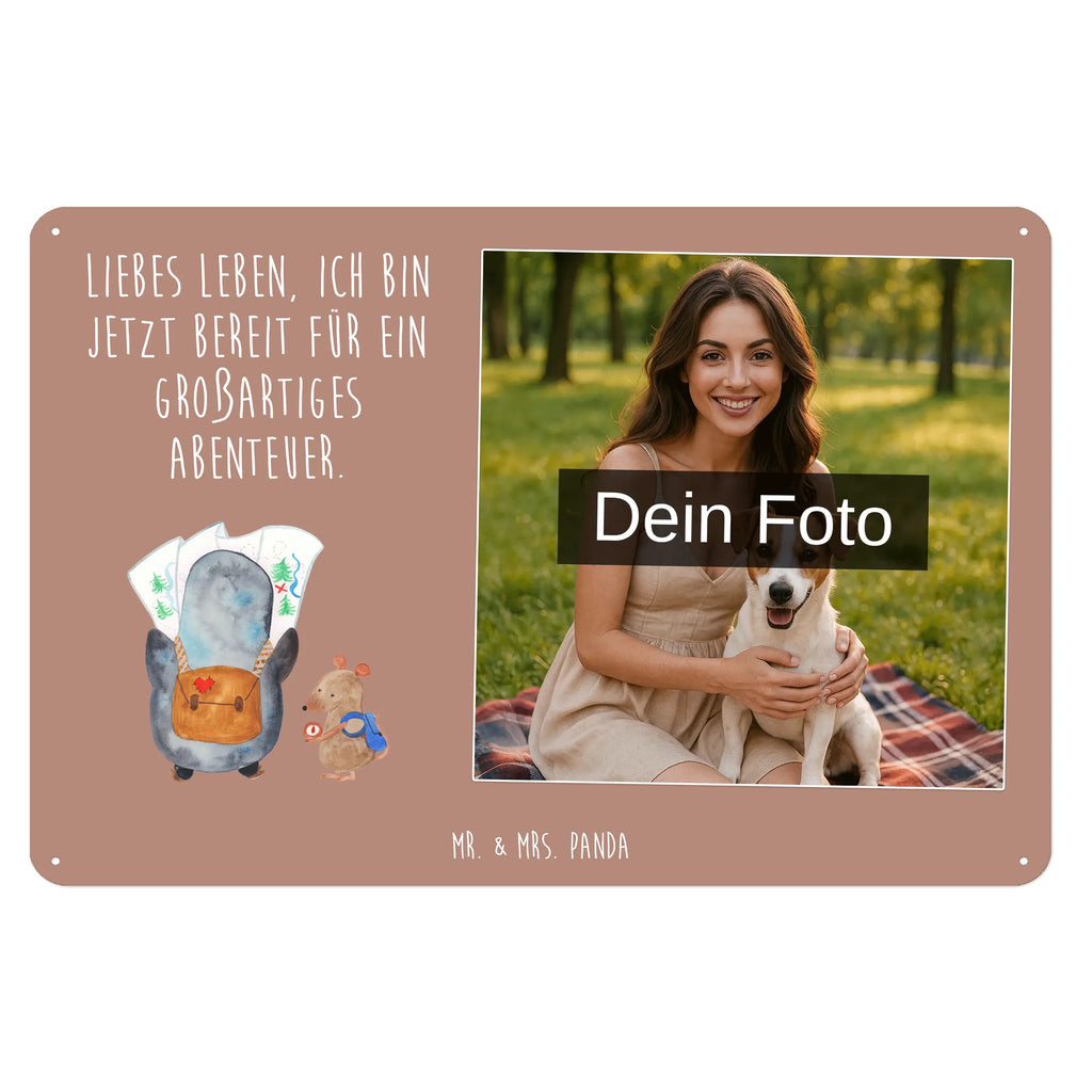 Personalisiertes Foto Blechschild Pinguin & Maus Wanderer Nostalgieschild Mit Foto, Foto-Blechschild Für Zuhause, Vintage Blechschild Mit Wunschfoto, Wandschild Mit Foto, Blechschild Für Garten Mit Foto, Blechschild Mit Fotodruck, Blechschild Handgemacht Mit Foto, Türschild Mit Bild, Spruchschild Mit Foto, Blechschild Mit Foto, Lustiges Blechschild Mit Foto, Metallschild Mit Foto, Blechschild Als Geschenk Mit Bild, Blechschild Mit Eigenem Bild, Blechschild Küche Mit Foto, Blechschild Wohnzimmer Mit Bild, Blechschild Mit Bild Und Namen, Blechschild Für Freunde Mit Wunschfoto, Personalisierbares Blechschild Mit Foto, Blechschild Mit Wunschfoto, Blechschild Zum Aufhängen Mit Foto, Design Blechschild Mit Bild, Blechschild Zum Hinstellen Mit Bild, Metallschild Mit Wunschfoto, Blechschild Für Frauen Mit Bild, Personalisierte Wanddeko Aus Metall Mit Foto, Blechschild Für Männer Mit Foto, Dekoschild Metall Mit Foto, Retro Blechschild Mit Bild, Blechschild Für Balkon Mit Wunschbild, Pinguin, Pinguine, wandern, Abenteuer, Roadtrip, Wanderlust, Abenteurer, Ausflug