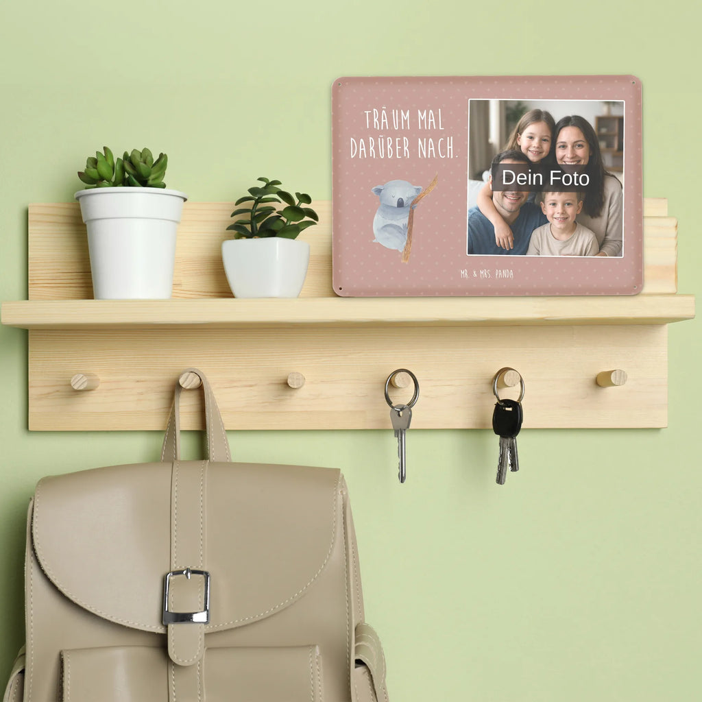 Personalisiertes Foto Blechschild Koalabär Blechschild Mit Eigenem Bild, Blechschild Wohnzimmer Mit Bild, Metallschild Mit Foto, Blechschild Für Männer Mit Foto, Blechschild Mit Foto, Retro Blechschild Mit Bild, Design Blechschild Mit Bild, Vintage Blechschild Mit Wunschfoto, Metallschild Mit Wunschfoto, Spruchschild Mit Foto, Foto-Blechschild Für Zuhause, Personalisierbares Blechschild Mit Foto, Blechschild Küche Mit Foto, Blechschild Mit Bild Und Namen, Blechschild Handgemacht Mit Foto, Blechschild Für Freunde Mit Wunschfoto, Blechschild Mit Fotodruck, Nostalgieschild Mit Foto, Blechschild Zum Hinstellen Mit Bild, Türschild Mit Bild, Blechschild Zum Aufhängen Mit Foto, Blechschild Als Geschenk Mit Bild, Dekoschild Metall Mit Foto, Blechschild Für Frauen Mit Bild, Blechschild Mit Wunschfoto, Lustiges Blechschild Mit Foto, Blechschild Für Garten Mit Foto, Personalisierte Wanddeko Aus Metall Mit Foto, Wandschild Mit Foto, Blechschild Für Balkon Mit Wunschbild, Tiermotive, Gute Laune, lustige Sprüche, Tiere, Traum, Bär, Koala, Koalabär, schlafen, Schlafzimmer, träumen, Traumland