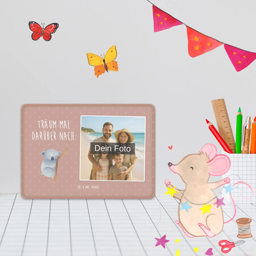 Personalisiertes Foto Blechschild Koalabär Blechschild Mit Eigenem Bild, Blechschild Wohnzimmer Mit Bild, Metallschild Mit Foto, Blechschild Für Männer Mit Foto, Blechschild Mit Foto, Retro Blechschild Mit Bild, Design Blechschild Mit Bild, Vintage Blechschild Mit Wunschfoto, Metallschild Mit Wunschfoto, Spruchschild Mit Foto, Foto-Blechschild Für Zuhause, Personalisierbares Blechschild Mit Foto, Blechschild Küche Mit Foto, Blechschild Mit Bild Und Namen, Blechschild Handgemacht Mit Foto, Blechschild Für Freunde Mit Wunschfoto, Blechschild Mit Fotodruck, Nostalgieschild Mit Foto, Blechschild Zum Hinstellen Mit Bild, Türschild Mit Bild, Blechschild Zum Aufhängen Mit Foto, Blechschild Als Geschenk Mit Bild, Dekoschild Metall Mit Foto, Blechschild Für Frauen Mit Bild, Blechschild Mit Wunschfoto, Lustiges Blechschild Mit Foto, Blechschild Für Garten Mit Foto, Personalisierte Wanddeko Aus Metall Mit Foto, Wandschild Mit Foto, Blechschild Für Balkon Mit Wunschbild, Tiermotive, Gute Laune, lustige Sprüche, Tiere, Traum, Bär, Koala, Koalabär, schlafen, Schlafzimmer, träumen, Traumland