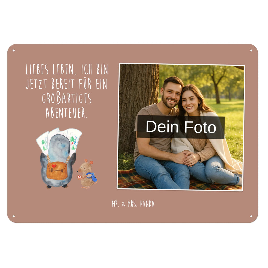 Personalisiertes Foto Blechschild Pinguin & Maus Wanderer Nostalgieschild Mit Foto, Foto-Blechschild Für Zuhause, Vintage Blechschild Mit Wunschfoto, Wandschild Mit Foto, Blechschild Für Garten Mit Foto, Blechschild Mit Fotodruck, Blechschild Handgemacht Mit Foto, Türschild Mit Bild, Spruchschild Mit Foto, Blechschild Mit Foto, Lustiges Blechschild Mit Foto, Metallschild Mit Foto, Blechschild Als Geschenk Mit Bild, Blechschild Mit Eigenem Bild, Blechschild Küche Mit Foto, Blechschild Wohnzimmer Mit Bild, Blechschild Mit Bild Und Namen, Blechschild Für Freunde Mit Wunschfoto, Personalisierbares Blechschild Mit Foto, Blechschild Mit Wunschfoto, Blechschild Zum Aufhängen Mit Foto, Design Blechschild Mit Bild, Blechschild Zum Hinstellen Mit Bild, Metallschild Mit Wunschfoto, Blechschild Für Frauen Mit Bild, Personalisierte Wanddeko Aus Metall Mit Foto, Blechschild Für Männer Mit Foto, Dekoschild Metall Mit Foto, Retro Blechschild Mit Bild, Blechschild Für Balkon Mit Wunschbild, Pinguin, Pinguine, wandern, Abenteuer, Roadtrip, Wanderlust, Abenteurer, Ausflug