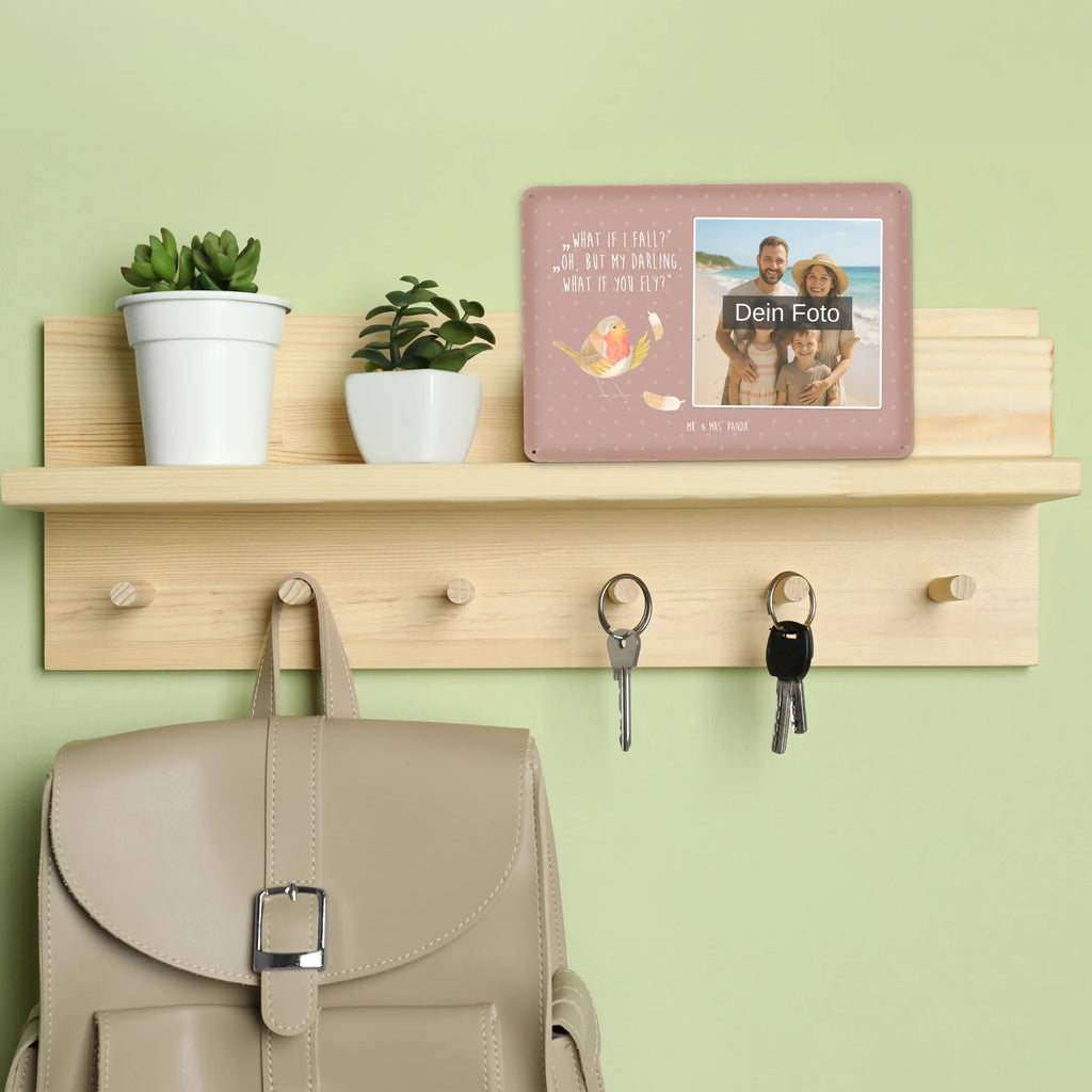 Personalisiertes Foto Blechschild Rotkehlchen Federn Metallschild Mit Wunschfoto, Blechschild Für Garten Mit Foto, Blechschild Wohnzimmer Mit Bild, Blechschild Küche Mit Foto, Wandschild Mit Foto, Blechschild Mit Fotodruck, Dekoschild Metall Mit Foto, Blechschild Mit Wunschfoto, Personalisierte Wanddeko Aus Metall Mit Foto, Blechschild Handgemacht Mit Foto, Blechschild Zum Aufhängen Mit Foto, Blechschild Mit Eigenem Bild, Retro Blechschild Mit Bild, Blechschild Zum Hinstellen Mit Bild, Design Blechschild Mit Bild, Personalisierbares Blechschild Mit Foto, Blechschild Als Geschenk Mit Bild, Vintage Blechschild Mit Wunschfoto, Nostalgieschild Mit Foto, Blechschild Mit Bild Und Namen, Metallschild Mit Foto, Blechschild Für Männer Mit Foto, Blechschild Für Frauen Mit Bild, Blechschild Mit Foto, Spruchschild Mit Foto, Lustiges Blechschild Mit Foto, Blechschild Für Freunde Mit Wunschfoto, Blechschild Für Balkon Mit Wunschbild, Türschild Mit Bild, Foto-Blechschild Für Zuhause, Tiermotive, Gute Laune, lustige Sprüche, Tiere, Rotkehlchen, What if i fall, Motivationsbilder, Motivation Sprüche, Spruch Mut, Vogel, Spruch Motivation, fliegen