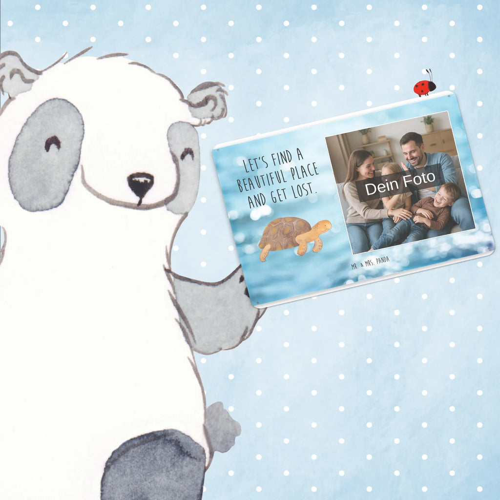 Personalisiertes Foto Blechschild Schildkröte Marschieren Blechschild Wohnzimmer Mit Bild, Blechschild Zum Hinstellen Mit Bild, Personalisierbares Blechschild Mit Foto, Blechschild Für Balkon Mit Wunschbild, Blechschild Mit Wunschfoto, Design Blechschild Mit Bild, Blechschild Handgemacht Mit Foto, Blechschild Mit Fotodruck, Blechschild Als Geschenk Mit Bild, Foto-Blechschild Für Zuhause, Metallschild Mit Foto, Nostalgieschild Mit Foto, Retro Blechschild Mit Bild, Blechschild Für Frauen Mit Bild, Vintage Blechschild Mit Wunschfoto, Lustiges Blechschild Mit Foto, Blechschild Für Freunde Mit Wunschfoto, Blechschild Zum Aufhängen Mit Foto, Metallschild Mit Wunschfoto, Dekoschild Metall Mit Foto, Personalisierte Wanddeko Aus Metall Mit Foto, Spruchschild Mit Foto, Blechschild Für Männer Mit Foto, Blechschild Mit Foto, Blechschild Mit Bild Und Namen, Blechschild Küche Mit Foto, Türschild Mit Bild, Blechschild Mit Eigenem Bild, Wandschild Mit Foto, Blechschild Für Garten Mit Foto, Meerestiere, Meer, Urlaub, Lieblingsmensch, Schildkröten, Reiselust, Neustart, Abenteuer, Motivation, Schildkröte, get lost, Inspiration