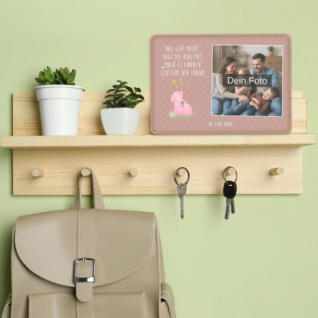 Personalized Photo Metal Sign Pig Luck Blechschild Mit Wunschfoto, Blechschild Für Garten Mit Foto, Blechschild Handgemacht Mit Foto, Personalisierte Wanddeko Aus Metall Mit Foto, Blechschild Mit Foto, Blechschild Für Frauen Mit Bild, Vintage Blechschild Mit Wunschfoto, Nostalgieschild Mit Foto, Metallschild Mit Foto, Blechschild Für Freunde Mit Wunschfoto, Blechschild Mit Bild Und Namen, Metallschild Mit Wunschfoto, Blechschild Zum Hinstellen Mit Bild, Blechschild Küche Mit Foto, Blechschild Als Geschenk Mit Bild, Design Blechschild Mit Bild, Spruchschild Mit Foto, Türschild Mit Bild, Wandschild Mit Foto, Foto-Blechschild Für Zuhause, Personalisierbares Blechschild Mit Foto, Dekoschild Metall Mit Foto, Retro Blechschild Mit Bild, Blechschild Wohnzimmer Mit Bild, Blechschild Zum Aufhängen Mit Foto, Lustiges Blechschild Mit Foto, Blechschild Für Männer Mit Foto, Blechschild Für Balkon Mit Wunschbild, Blechschild Mit Fotodruck, Blechschild Mit Eigenem Bild, Tiermotive, Gute Laune, lustige Sprüche, Tiere, Motivation, Glücksbringer, Sterne, Schweinchen, Träume, Ziele, Sernchen, Schwein, Glücksschwein. Glück
