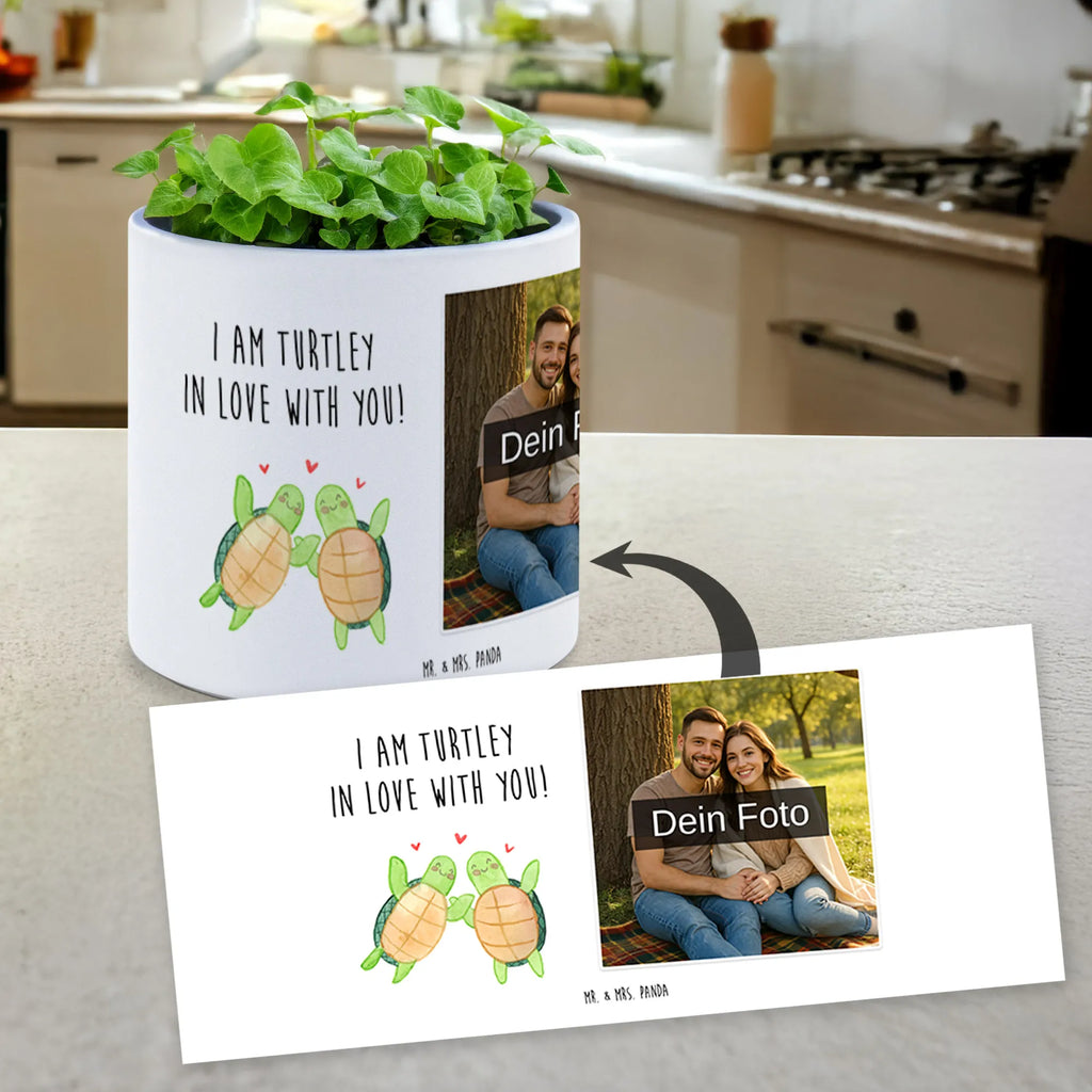 Personalisierter Foto XL Blumentopf Schildkröten Paar Beton Pflanzgefäß XL Mit Fotodruck, XL Pflanztopf Für Mama Mit Foto, XL Blumentopf Für Hochzeit Mit Bild, Großer Blumentopf Mit Wunschfoto, Personalisierter Pflanzkübel Groß Mit Bild, Blumentopf Extra Groß Mit Fotodruck, XL Blumentopf Mit Foto, Fotogeschenk XL Blumentopf, Kunststoffblumentopf Groß Mit Wunschfoto, Blumentopf Groß Mit Familienfoto, Blumentopf Für Garten Mit Bild, Dekotopf Groß Mit Wunschbild, XL Blumentopf Mit Kinderfoto, Übertopf XL Mit Wunschfoto, Pflanztopf Groß Mit Bild, Personalisierter XL Blumentopf Mit Foto, XL Übertopf Für Balkon Mit Wunschbild, Blumentopf Aus Keramik XL Mit Foto, Geschenk Blumentopf Groß Mit Foto, Blumentopf Terrasse Groß Mit Foto, Großer Blumentopf Mit Lieblingsfoto, Pflanzkübel Groß Mit Eigenem Foto, Pflanzgefäß XL Mit Foto Und Namen, Großer Blumentopf Mit Bild Und Wunschtext, Blumentopf Groß Selbst Gestalten Mit Foto, XL Blumentopf Für Wohnzimmer Mit Foto, Blumentopf Groß Mit Haustierfoto, Liebe, Partner, Freund, Freundin, Ehemann, Ehefrau, Heiraten, Verlobung, Heiratsantrag, Liebesgeschenk, Jahrestag, Hocheitstag, Valentinstag, für Männer, Hochzeitstag, für Ehemann, Liebesbeweis, Geschenk für Frauen, Geschenk für Freundin, Geschenk für Partner, Mitbringsel