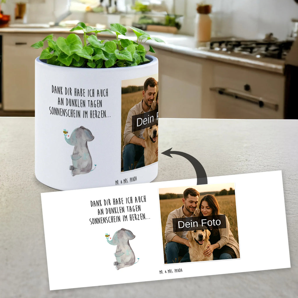 Personalisierter Foto XL Blumentopf Elefant Biene Blumentopf Für Garten Mit Bild, XL Übertopf Für Balkon Mit Wunschbild, XL Pflanztopf Für Mama Mit Foto, Personalisierter Pflanzkübel Groß Mit Bild, Fotogeschenk XL Blumentopf, XL Blumentopf Für Hochzeit Mit Bild, Personalisierter XL Blumentopf Mit Foto, Blumentopf Groß Mit Familienfoto, Beton Pflanzgefäß XL Mit Fotodruck, Großer Blumentopf Mit Bild Und Wunschtext, Großer Blumentopf Mit Wunschfoto, XL Blumentopf Mit Foto, Großer Blumentopf Mit Lieblingsfoto, Geschenk Blumentopf Groß Mit Foto, Dekotopf Groß Mit Wunschbild, Blumentopf Aus Keramik XL Mit Foto, Blumentopf Groß Selbst Gestalten Mit Foto, Pflanzgefäß XL Mit Foto Und Namen, Übertopf XL Mit Wunschfoto, Blumentopf Terrasse Groß Mit Foto, Blumentopf Groß Mit Haustierfoto, Kunststoffblumentopf Groß Mit Wunschfoto, Pflanzkübel Groß Mit Eigenem Foto, Pflanztopf Groß Mit Bild, XL Blumentopf Für Wohnzimmer Mit Foto, Blumentopf Extra Groß Mit Fotodruck, XL Blumentopf Mit Kinderfoto, Tiermotive, Gute Laune, lustige Sprüche, Tiere, Liebesgeschenk, Hochzeitsgeschenk, Heiratsantrag, Liebesbeweis, Biene, Elefant, Liebesspruch, Liebe, Jahrestag