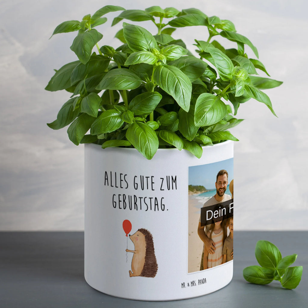 Personalisierter Foto XL Blumentopf Igel Luftballon Blumentopf Terrasse Groß Mit Foto, Dekotopf Groß Mit Wunschbild, Großer Blumentopf Mit Bild Und Wunschtext, XL Blumentopf Für Hochzeit Mit Bild, Kunststoffblumentopf Groß Mit Wunschfoto, Pflanztopf Groß Mit Bild, Personalisierter XL Blumentopf Mit Foto, XL Pflanztopf Für Mama Mit Foto, Personalisierter Pflanzkübel Groß Mit Bild, Pflanzkübel Groß Mit Eigenem Foto, XL Blumentopf Mit Foto, XL Blumentopf Für Wohnzimmer Mit Foto, Blumentopf Groß Mit Haustierfoto, XL Übertopf Für Balkon Mit Wunschbild, Pflanzgefäß XL Mit Foto Und Namen, Beton Pflanzgefäß XL Mit Fotodruck, Blumentopf Groß Mit Familienfoto, Großer Blumentopf Mit Wunschfoto, Blumentopf Aus Keramik XL Mit Foto, Blumentopf Groß Selbst Gestalten Mit Foto, Blumentopf Für Garten Mit Bild, Blumentopf Extra Groß Mit Fotodruck, Großer Blumentopf Mit Lieblingsfoto, Geschenk Blumentopf Groß Mit Foto, Übertopf XL Mit Wunschfoto, XL Blumentopf Mit Kinderfoto, Fotogeschenk XL Blumentopf, Tiermotive, Gute Laune, lustige Sprüche, Tiere, Ballon, Geburtstagskind, Geburtstag, Glückwunsch, Igel, Herzlichen Glückwunsch, Happy Birthday