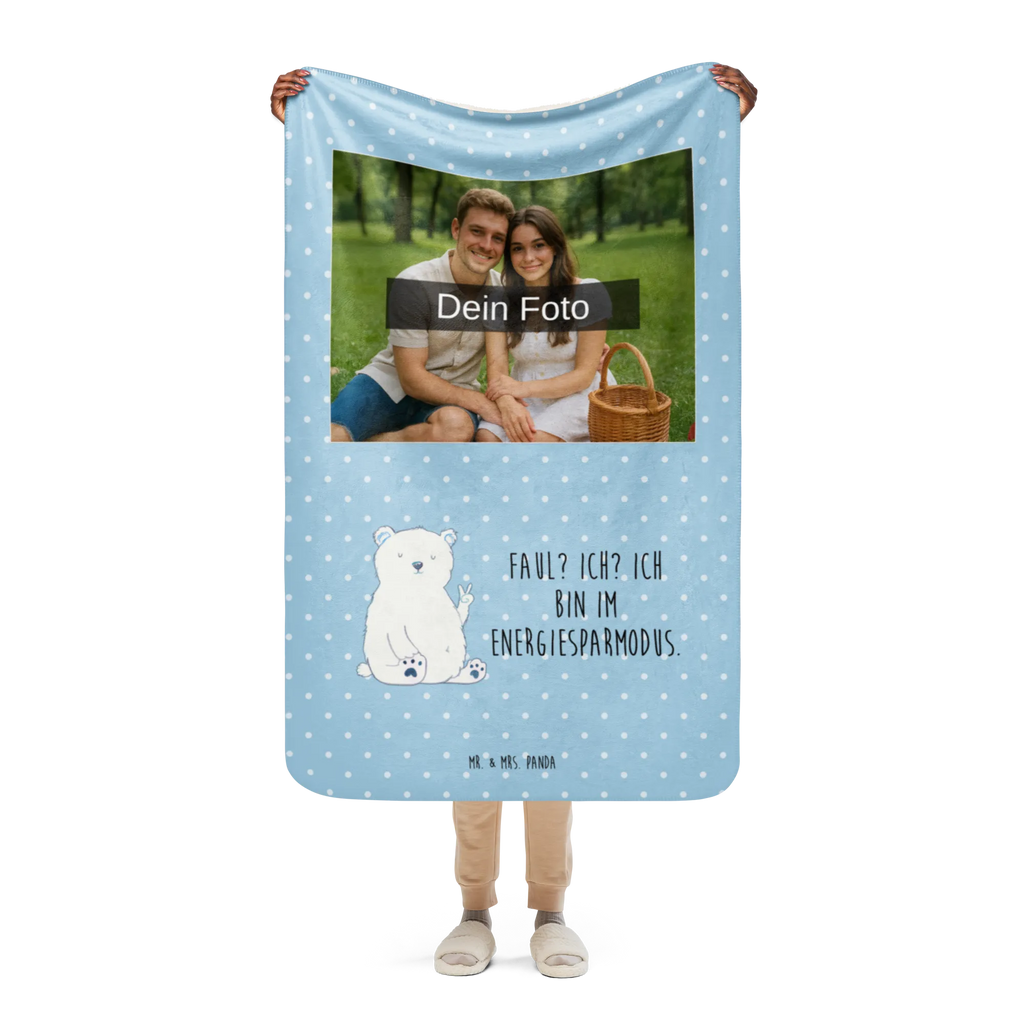 Sherpa Foto Kuscheldecke Eisbär Faul Foto Kuscheldecke, Bär, Teddy, Teddybär, Relaxen, Büro, Faul, Eisbär, Arbeitsplatz, Homeoffice, Arbeit, Bürojob, Nordpol, Entspannen