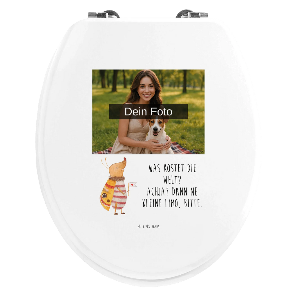Personalisierter Foto WC Sitz Motiv Nachtfalter Fähnchen Toilettendeckel mit Namen, Personalisierte Klobrille, Personalisierter Toilettendeckel mit Foto, WC Sitz mit Namen, Personalisierter Klodeckel, Personalisierter WC-Sitz, Tiermotive, Gute Laune, lustige Sprüche, Tiere, niedlich, Spruch lustig, Nachtfalter, Was kostet die Welt, Spruch witzig, Käfer, Küche Deko, süß