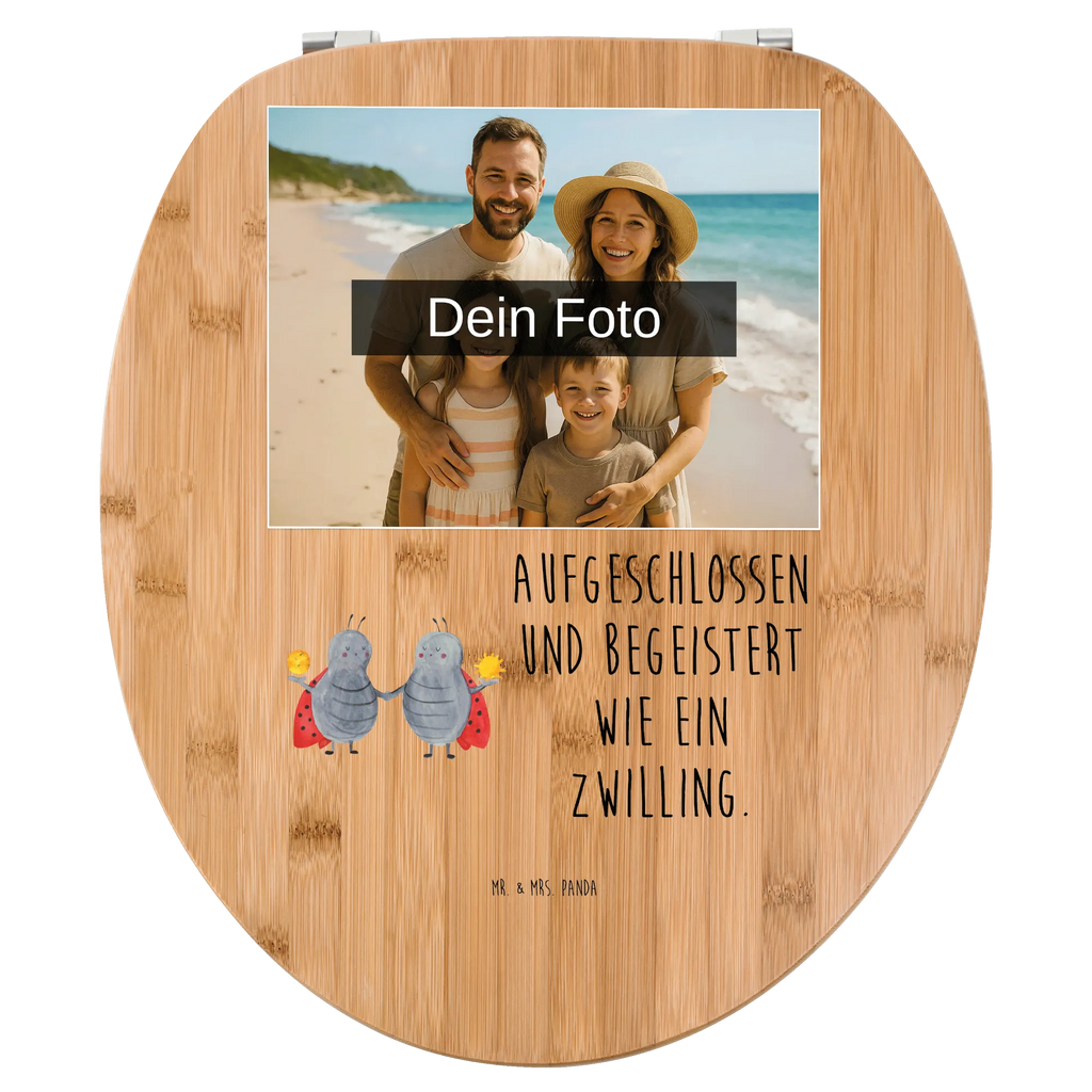 Personalisierter Foto WC Sitz Motiv Sternzeichen Zwilling Personalisierter Klodeckel, Personalisierter WC-Sitz, Personalisierter Toilettendeckel mit Foto, Personalisierte Klobrille, Toilettendeckel mit Namen, WC Sitz mit Namen, Tierkreiszeichen, Sternzeichen, Horoskop, Astrologie, Aszendent, Geschenk Mai, Zwillinge, Zwillingsbruder, Geburtstag Mai, Zwilling Sternzeichen, Geschenk Juni, Zwilling Geschenk, Glückskäfer, Marienkäfer, Zwillingsschwester