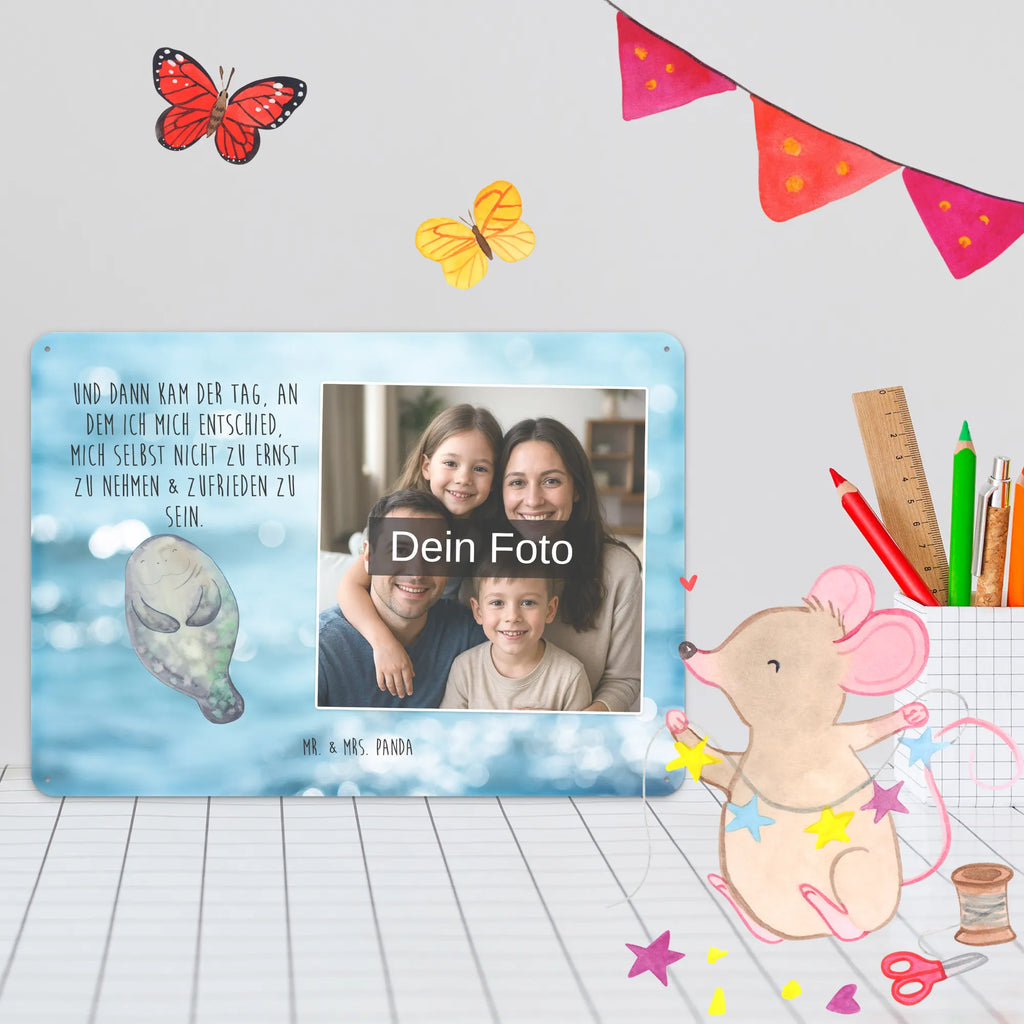 Personalisiertes Foto Blechschild Seekuh Happy Personalisierbares Blechschild Mit Foto, Metallschild Mit Wunschfoto, Metallschild Mit Foto, Wandschild Mit Foto, Vintage Blechschild Mit Wunschfoto, Personalisierte Wanddeko Aus Metall Mit Foto, Blechschild Zum Hinstellen Mit Bild, Blechschild Mit Fotodruck, Retro Blechschild Mit Bild, Blechschild Als Geschenk Mit Bild, Blechschild Mit Foto, Blechschild Zum Aufhängen Mit Foto, Design Blechschild Mit Bild, Blechschild Für Freunde Mit Wunschfoto, Blechschild Mit Bild Und Namen, Blechschild Mit Eigenem Bild, Blechschild Für Garten Mit Foto, Nostalgieschild Mit Foto, Blechschild Küche Mit Foto, Blechschild Für Balkon Mit Wunschbild, Foto-Blechschild Für Zuhause, Türschild Mit Bild, Dekoschild Metall Mit Foto, Lustiges Blechschild Mit Foto, Blechschild Mit Wunschfoto, Blechschild Für Frauen Mit Bild, Blechschild Handgemacht Mit Foto, Blechschild Für Männer Mit Foto, Spruchschild Mit Foto, Blechschild Wohnzimmer Mit Bild, Meerestiere, Meer, Urlaub, Selbstliebe, Neuanfang, Seekühe, Respekt, Seekuh, Freundin, Liebeskummer, Zufrieden, Achtsamkeit, Neustart