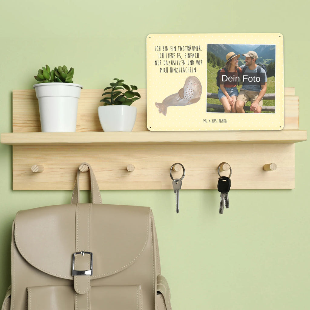 Personalisiertes Foto Blechschild Robbe Lachen Türschild Mit Bild, Blechschild Mit Wunschfoto, Spruchschild Mit Foto, Blechschild Als Geschenk Mit Bild, Foto-Blechschild Für Zuhause, Blechschild Für Männer Mit Foto, Blechschild Mit Bild Und Namen, Personalisierte Wanddeko Aus Metall Mit Foto, Blechschild Zum Hinstellen Mit Bild, Metallschild Mit Wunschfoto, Blechschild Für Balkon Mit Wunschbild, Nostalgieschild Mit Foto, Blechschild Für Frauen Mit Bild, Vintage Blechschild Mit Wunschfoto, Lustiges Blechschild Mit Foto, Blechschild Für Garten Mit Foto, Personalisierbares Blechschild Mit Foto, Blechschild Mit Fotodruck, Blechschild Mit Foto, Retro Blechschild Mit Bild, Blechschild Wohnzimmer Mit Bild, Metallschild Mit Foto, Blechschild Zum Aufhängen Mit Foto, Dekoschild Metall Mit Foto, Blechschild Handgemacht Mit Foto, Design Blechschild Mit Bild, Blechschild Mit Eigenem Bild, Blechschild Küche Mit Foto, Wandschild Mit Foto, Blechschild Für Freunde Mit Wunschfoto, Tiermotive, Gute Laune, lustige Sprüche, Tiere, Strand, Ostsee, Meerestier, Robbe, Seehund, Robben, Nordsee