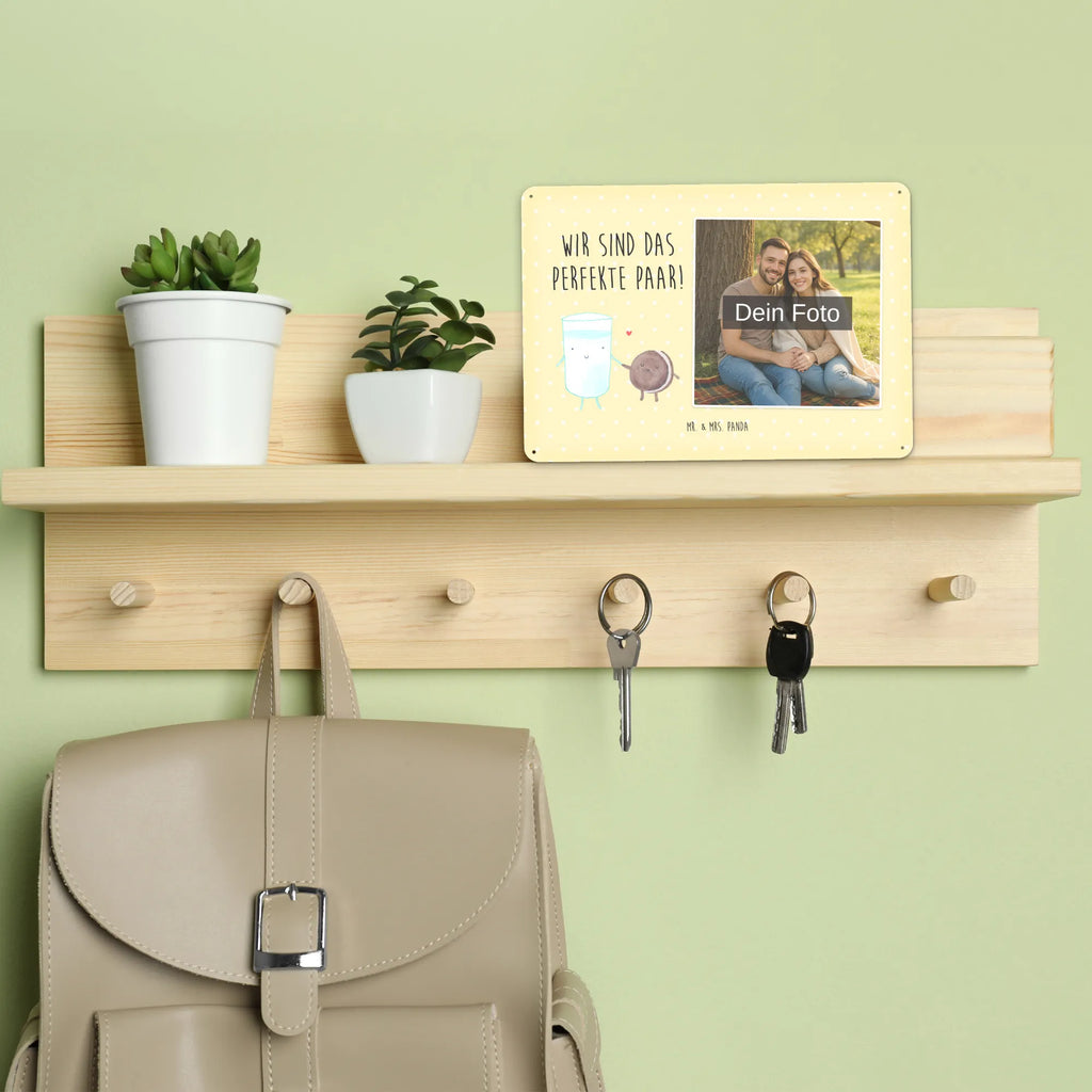 Personalisiertes Foto Blechschild Milch Keks Blechschild Mit Fotodruck, Nostalgieschild Mit Foto, Vintage Blechschild Mit Wunschfoto, Spruchschild Mit Foto, Blechschild Für Garten Mit Foto, Blechschild Für Männer Mit Foto, Lustiges Blechschild Mit Foto, Blechschild Für Freunde Mit Wunschfoto, Blechschild Für Frauen Mit Bild, Blechschild Mit Wunschfoto, Wandschild Mit Foto, Personalisierbares Blechschild Mit Foto, Foto-Blechschild Für Zuhause, Türschild Mit Bild, Blechschild Zum Aufhängen Mit Foto, Blechschild Als Geschenk Mit Bild, Blechschild Küche Mit Foto, Blechschild Wohnzimmer Mit Bild, Personalisierte Wanddeko Aus Metall Mit Foto, Metallschild Mit Wunschfoto, Blechschild Zum Hinstellen Mit Bild, Retro Blechschild Mit Bild, Blechschild Handgemacht Mit Foto, Blechschild Mit Foto, Design Blechschild Mit Bild, Blechschild Mit Bild Und Namen, Metallschild Mit Foto, Dekoschild Metall Mit Foto, Blechschild Mit Eigenem Bild, Blechschild Für Balkon Mit Wunschbild, Tiermotive, Gute Laune, lustige Sprüche, Tiere, romantisch, Einladung Frühstück, Kekse, Milk, Kaffee, perfektes Paar, Milch, Keks, Cookie, Motiv süß