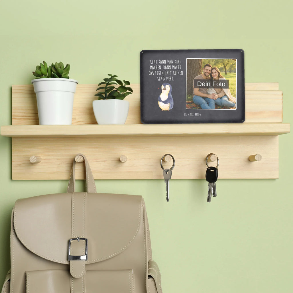 Personalisiertes Foto Blechschild Pinguin Diät Blechschild Für Frauen Mit Bild, Blechschild Küche Mit Foto, Lustiges Blechschild Mit Foto, Blechschild Mit Foto, Foto-Blechschild Für Zuhause, Blechschild Mit Bild Und Namen, Retro Blechschild Mit Bild, Blechschild Als Geschenk Mit Bild, Blechschild Mit Eigenem Bild, Nostalgieschild Mit Foto, Blechschild Mit Wunschfoto, Spruchschild Mit Foto, Personalisierte Wanddeko Aus Metall Mit Foto, Personalisierbares Blechschild Mit Foto, Blechschild Für Männer Mit Foto, Metallschild Mit Foto, Metallschild Mit Wunschfoto, Blechschild Zum Hinstellen Mit Bild, Blechschild Für Freunde Mit Wunschfoto, Blechschild Für Garten Mit Foto, Blechschild Mit Fotodruck, Design Blechschild Mit Bild, Türschild Mit Bild, Dekoschild Metall Mit Foto, Blechschild Wohnzimmer Mit Bild, Vintage Blechschild Mit Wunschfoto, Blechschild Für Balkon Mit Wunschbild, Blechschild Zum Aufhängen Mit Foto, Blechschild Handgemacht Mit Foto, Wandschild Mit Foto, Pinguin, Motivation, Körperliebe, Pinguine, Abnehmen, Selbstrespekt, Gewicht, Abspecken, Selbstliebe, Diät