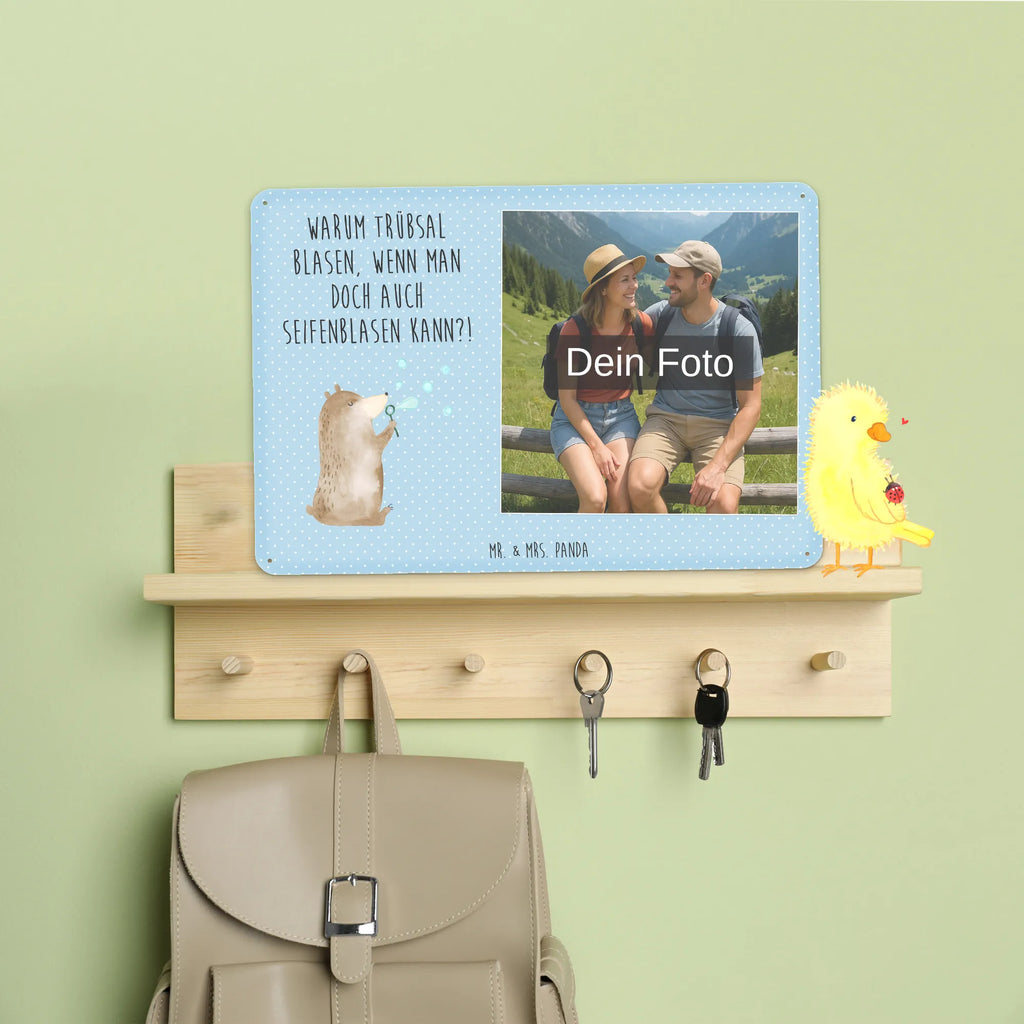 Personalisiertes Foto Blechschild Bär Seifenblasen Blechschild Handgemacht Mit Foto, Wandschild Mit Foto, Blechschild Mit Bild Und Namen, Lustiges Blechschild Mit Foto, Personalisierbares Blechschild Mit Foto, Spruchschild Mit Foto, Blechschild Für Garten Mit Foto, Blechschild Zum Hinstellen Mit Bild, Blechschild Für Frauen Mit Bild, Türschild Mit Bild, Blechschild Zum Aufhängen Mit Foto, Blechschild Mit Foto, Design Blechschild Mit Bild, Blechschild Mit Fotodruck, Personalisierte Wanddeko Aus Metall Mit Foto, Blechschild Mit Eigenem Bild, Blechschild Mit Wunschfoto, Blechschild Küche Mit Foto, Retro Blechschild Mit Bild, Nostalgieschild Mit Foto, Blechschild Als Geschenk Mit Bild, Metallschild Mit Foto, Blechschild Für Männer Mit Foto, Vintage Blechschild Mit Wunschfoto, Foto-Blechschild Für Zuhause, Metallschild Mit Wunschfoto, Blechschild Für Balkon Mit Wunschbild, Blechschild Für Freunde Mit Wunschfoto, Dekoschild Metall Mit Foto, Blechschild Wohnzimmer Mit Bild, Bär, Teddy, Teddybär, Seifenblasen Bär Lustig Sein Glücklich Traurig Happy