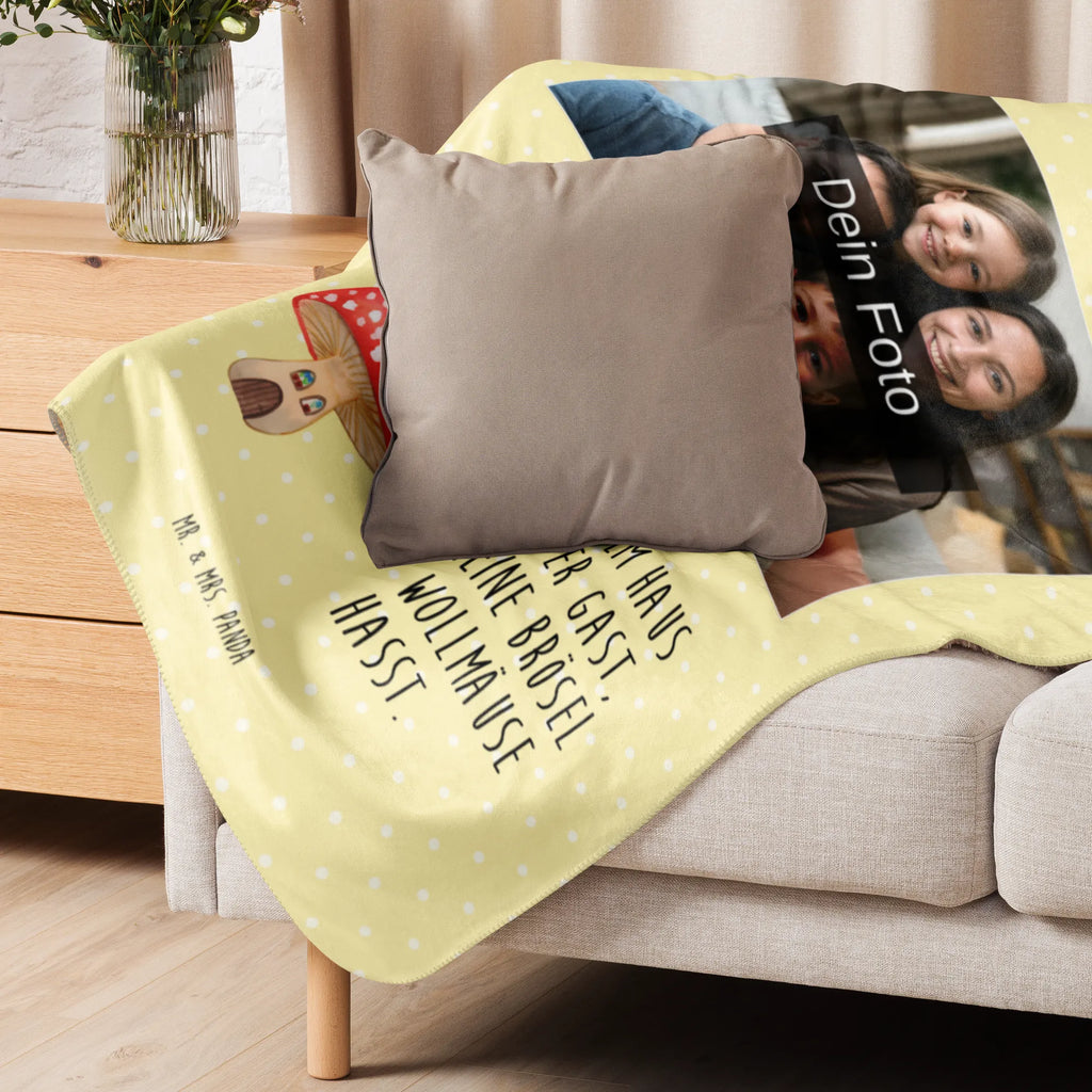 Sherpa Photo Cuddle Blanket ladybug toadstool Foto Kuscheldecke, Tiermotive, Gute Laune, lustige Sprüche, Tiere, Wohnung, zuhause, Fleigenpilzhaus, Haus, Fliegenpilz, Marienkäfer