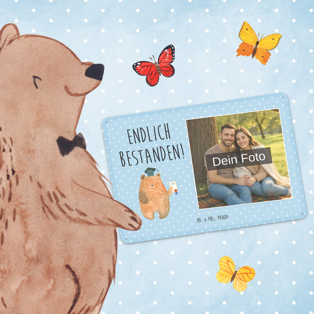 Personalisiertes Foto Blechschild Bär Prüfung Blechschild Für Garten Mit Foto, Metallschild Mit Foto, Blechschild Mit Eigenem Bild, Nostalgieschild Mit Foto, Personalisierbares Blechschild Mit Foto, Blechschild Küche Mit Foto, Vintage Blechschild Mit Wunschfoto, Blechschild Für Frauen Mit Bild, Blechschild Für Balkon Mit Wunschbild, Dekoschild Metall Mit Foto, Design Blechschild Mit Bild, Personalisierte Wanddeko Aus Metall Mit Foto, Foto-Blechschild Für Zuhause, Blechschild Zum Aufhängen Mit Foto, Metallschild Mit Wunschfoto, Wandschild Mit Foto, Blechschild Für Freunde Mit Wunschfoto, Blechschild Mit Foto, Blechschild Als Geschenk Mit Bild, Spruchschild Mit Foto, Blechschild Mit Wunschfoto, Blechschild Zum Hinstellen Mit Bild, Blechschild Handgemacht Mit Foto, Retro Blechschild Mit Bild, Blechschild Wohnzimmer Mit Bild, Blechschild Mit Bild Und Namen, Blechschild Mit Fotodruck, Lustiges Blechschild Mit Foto, Türschild Mit Bild, Blechschild Für Männer Mit Foto, Bär, Teddy, Teddybär, Zeugnis, Abschluss, Abitur, Prüfung bestanden, Prüfungen, Abschlusszeugnis