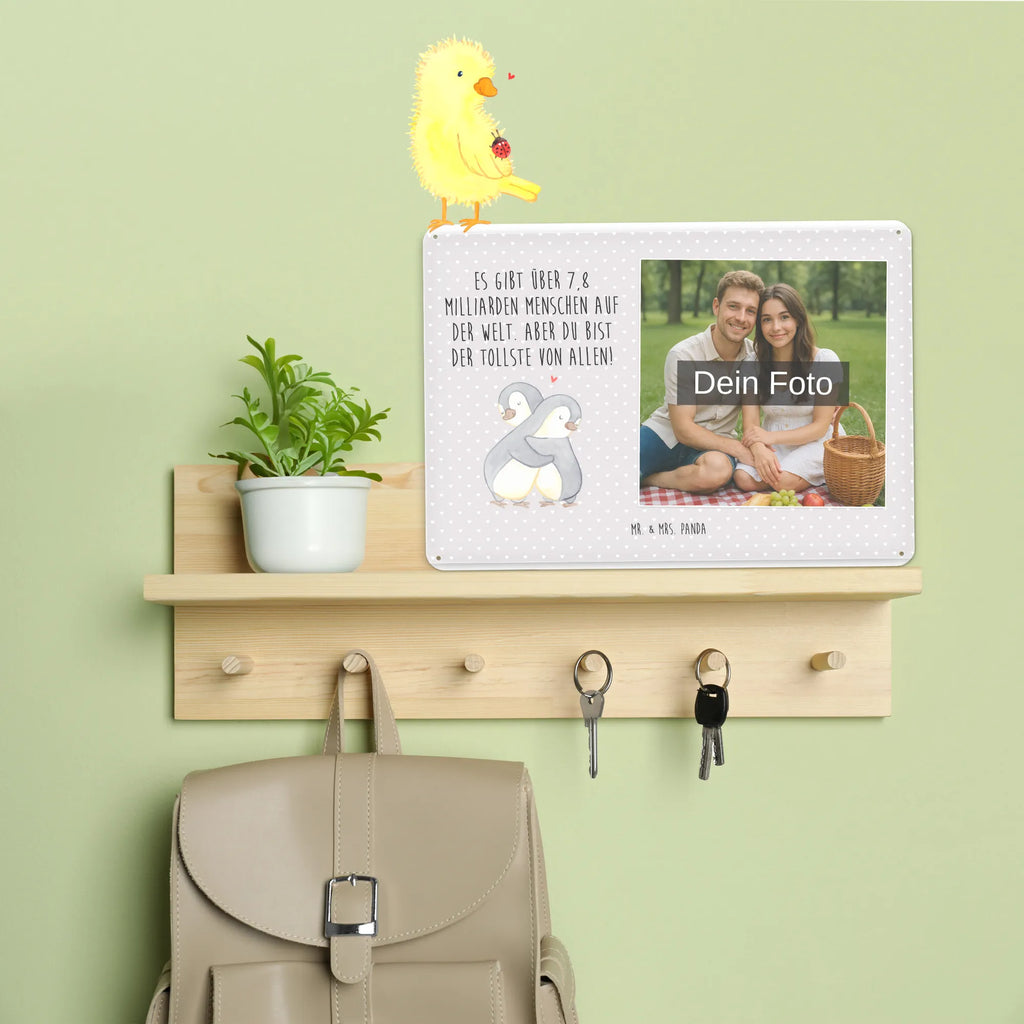 Personalisiertes Foto Blechschild Pinguine Kuscheln Blechschild Für Balkon Mit Wunschbild, Blechschild Mit Eigenem Bild, Blechschild Mit Bild Und Namen, Blechschild Zum Aufhängen Mit Foto, Blechschild Mit Foto, Nostalgieschild Mit Foto, Metallschild Mit Wunschfoto, Vintage Blechschild Mit Wunschfoto, Blechschild Für Männer Mit Foto, Blechschild Für Freunde Mit Wunschfoto, Türschild Mit Bild, Spruchschild Mit Foto, Blechschild Für Garten Mit Foto, Retro Blechschild Mit Bild, Blechschild Als Geschenk Mit Bild, Foto-Blechschild Für Zuhause, Blechschild Mit Wunschfoto, Design Blechschild Mit Bild, Blechschild Zum Hinstellen Mit Bild, Blechschild Für Frauen Mit Bild, Blechschild Küche Mit Foto, Dekoschild Metall Mit Foto, Personalisierbares Blechschild Mit Foto, Wandschild Mit Foto, Blechschild Mit Fotodruck, Personalisierte Wanddeko Aus Metall Mit Foto, Blechschild Handgemacht Mit Foto, Lustiges Blechschild Mit Foto, Metallschild Mit Foto, Blechschild Wohnzimmer Mit Bild, Liebe, Partner, Freund, Freundin, Ehemann, Ehefrau, Heiraten, Verlobung, Heiratsantrag, Liebesgeschenk, Jahrestag, Hocheitstag, Hochzeitstag, Liebesbeweis, für Ehemann, Valentinstag, für Männer, Geschenk für Frauen, Mitbringsel, Geschenk für Partner, Geschenk für Freundin