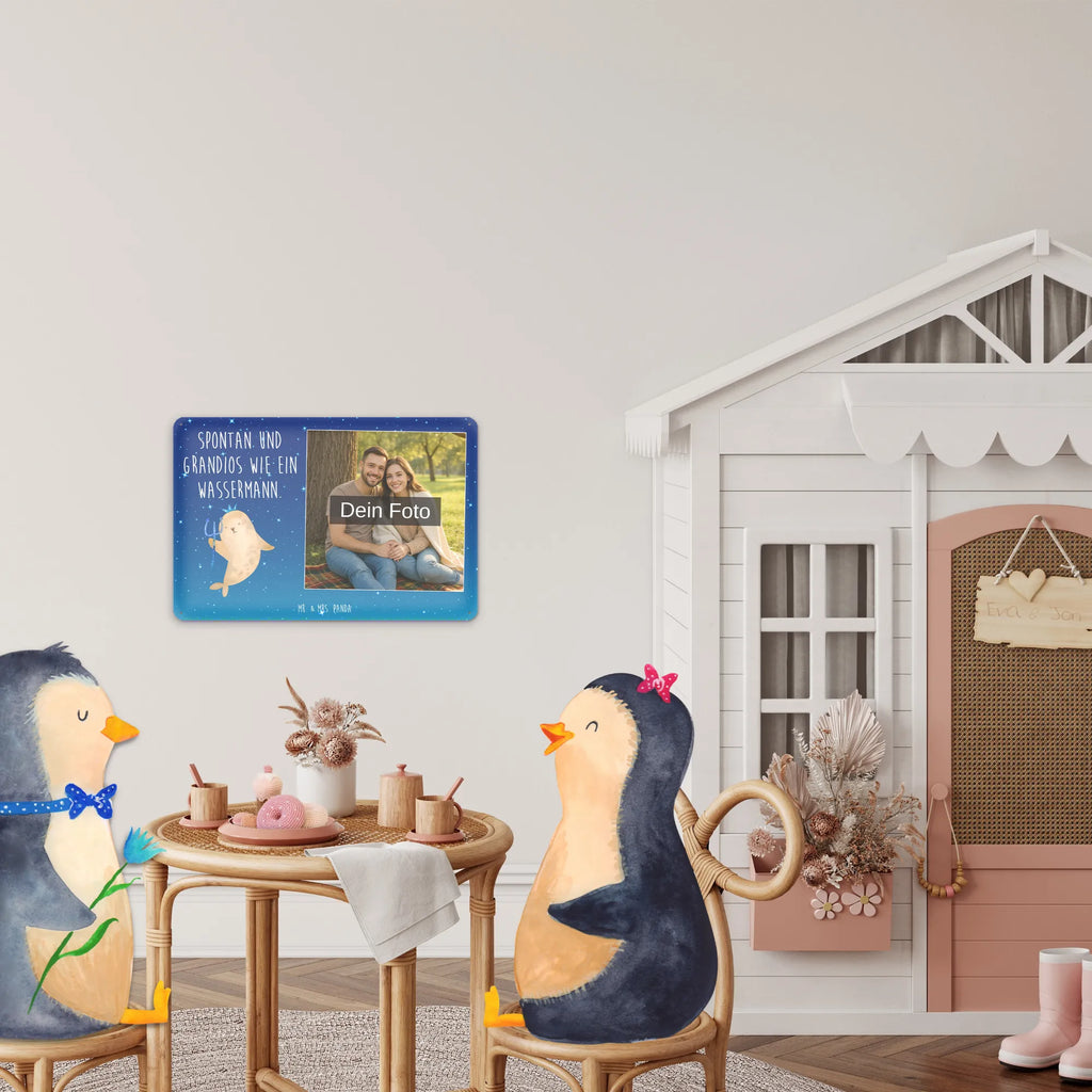 Personalisiertes Foto Blechschild Sternzeichen Wassermann Personalisierte Wanddeko Aus Metall Mit Foto, Blechschild Mit Foto, Metallschild Mit Foto, Blechschild Zum Hinstellen Mit Bild, Blechschild Für Frauen Mit Bild, Personalisierbares Blechschild Mit Foto, Türschild Mit Bild, Blechschild Für Balkon Mit Wunschbild, Blechschild Für Männer Mit Foto, Blechschild Küche Mit Foto, Blechschild Zum Aufhängen Mit Foto, Blechschild Mit Wunschfoto, Blechschild Als Geschenk Mit Bild, Blechschild Handgemacht Mit Foto, Spruchschild Mit Foto, Blechschild Mit Eigenem Bild, Blechschild Für Freunde Mit Wunschfoto, Wandschild Mit Foto, Lustiges Blechschild Mit Foto, Blechschild Wohnzimmer Mit Bild, Metallschild Mit Wunschfoto, Vintage Blechschild Mit Wunschfoto, Blechschild Mit Bild Und Namen, Blechschild Für Garten Mit Foto, Dekoschild Metall Mit Foto, Nostalgieschild Mit Foto, Blechschild Mit Fotodruck, Foto-Blechschild Für Zuhause, Design Blechschild Mit Bild, Retro Blechschild Mit Bild, Tierkreiszeichen, Sternzeichen, Horoskop, Astrologie, Aszendent, Meer Geschenk, Meermann, Geschenk Januar, Geburtstag Februar, Wassermann Geschenk, Nix, Geschenk Februar, Geburtstag Januar, Wassermann Sternzeichen