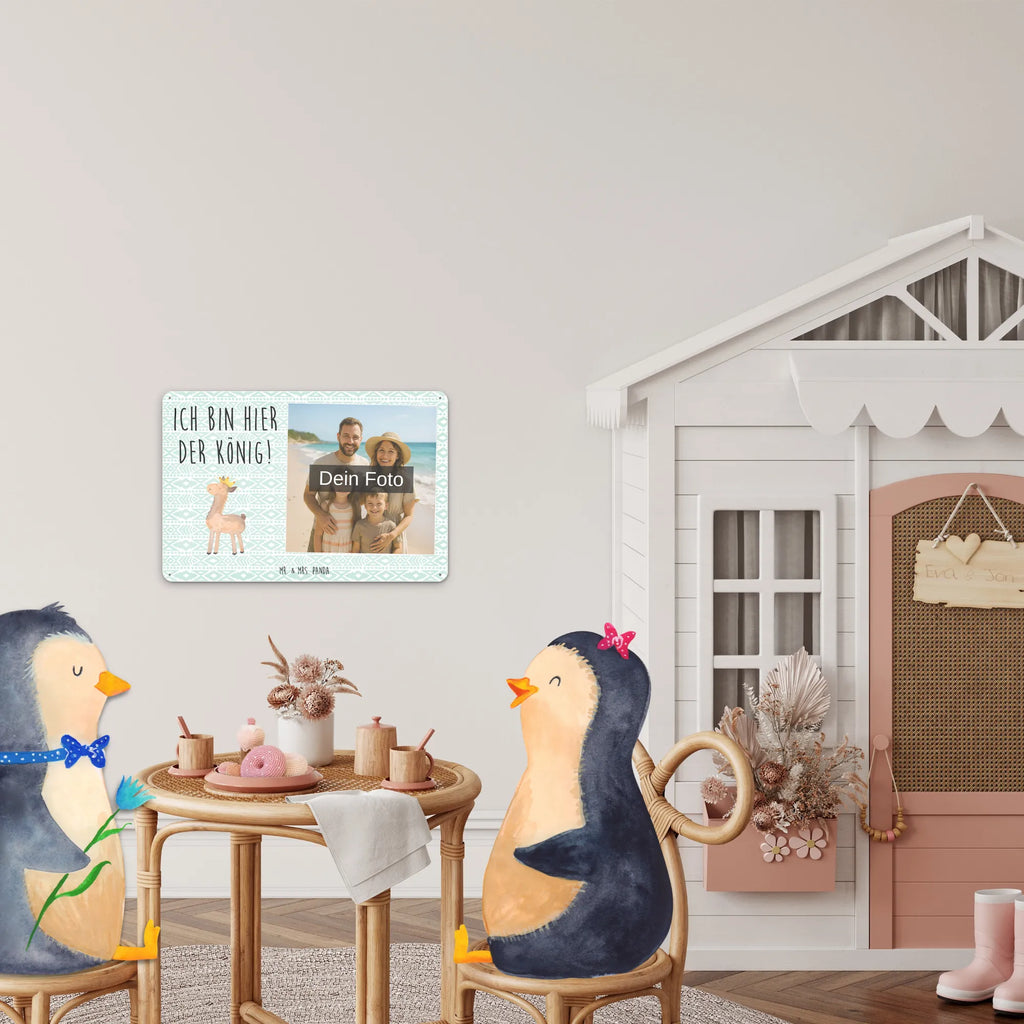 Personalisiertes Foto Blechschild Lama König Türschild Mit Bild, Blechschild Mit Foto, Design Blechschild Mit Bild, Lustiges Blechschild Mit Foto, Wandschild Mit Foto, Blechschild Mit Eigenem Bild, Blechschild Für Balkon Mit Wunschbild, Dekoschild Metall Mit Foto, Blechschild Für Freunde Mit Wunschfoto, Blechschild Zum Hinstellen Mit Bild, Blechschild Für Garten Mit Foto, Personalisierbares Blechschild Mit Foto, Vintage Blechschild Mit Wunschfoto, Retro Blechschild Mit Bild, Blechschild Zum Aufhängen Mit Foto, Blechschild Für Männer Mit Foto, Blechschild Für Frauen Mit Bild, Metallschild Mit Foto, Foto-Blechschild Für Zuhause, Blechschild Mit Fotodruck, Blechschild Küche Mit Foto, Blechschild Wohnzimmer Mit Bild, Spruchschild Mit Foto, Metallschild Mit Wunschfoto, Blechschild Handgemacht Mit Foto, Nostalgieschild Mit Foto, Personalisierte Wanddeko Aus Metall Mit Foto, Blechschild Mit Bild Und Namen, Blechschild Mit Wunschfoto, Blechschild Als Geschenk Mit Bild, Lama, Alpaka, Lamas, Papa, Abi, Kollegin, Königin, Mama, Vorgesetzter, Abitur, Freundin, Büro Kollege, König, Chef