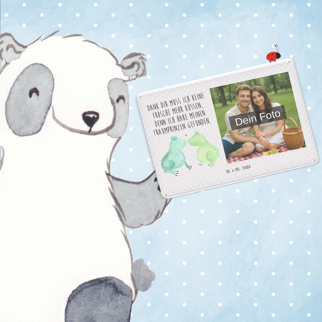 Personalisiertes Foto Blechschild Frosch Liebe Vintage Blechschild Mit Wunschfoto, Blechschild Mit Eigenem Bild, Blechschild Für Frauen Mit Bild, Blechschild Handgemacht Mit Foto, Foto-Blechschild Für Zuhause, Lustiges Blechschild Mit Foto, Blechschild Für Männer Mit Foto, Blechschild Für Garten Mit Foto, Personalisierte Wanddeko Aus Metall Mit Foto, Nostalgieschild Mit Foto, Personalisierbares Blechschild Mit Foto, Wandschild Mit Foto, Blechschild Als Geschenk Mit Bild, Türschild Mit Bild, Metallschild Mit Foto, Blechschild Küche Mit Foto, Blechschild Mit Wunschfoto, Blechschild Mit Foto, Blechschild Mit Bild Und Namen, Blechschild Mit Fotodruck, Blechschild Wohnzimmer Mit Bild, Blechschild Zum Aufhängen Mit Foto, Blechschild Für Balkon Mit Wunschbild, Design Blechschild Mit Bild, Blechschild Zum Hinstellen Mit Bild, Spruchschild Mit Foto, Dekoschild Metall Mit Foto, Metallschild Mit Wunschfoto, Retro Blechschild Mit Bild, Blechschild Für Freunde Mit Wunschfoto, Liebe, Partner, Freund, Freundin, Ehemann, Ehefrau, Heiraten, Verlobung, Heiratsantrag, Liebesgeschenk, Jahrestag, Hocheitstag, Verheiratet, Geschenk Hochzeit, Frösche, Verlobt, Verliebt, Geschenk Freundin, Frosch, Liebesbeweis, Hochzeitstag, Geschenk Freund, Fröschchen, Froschkönig