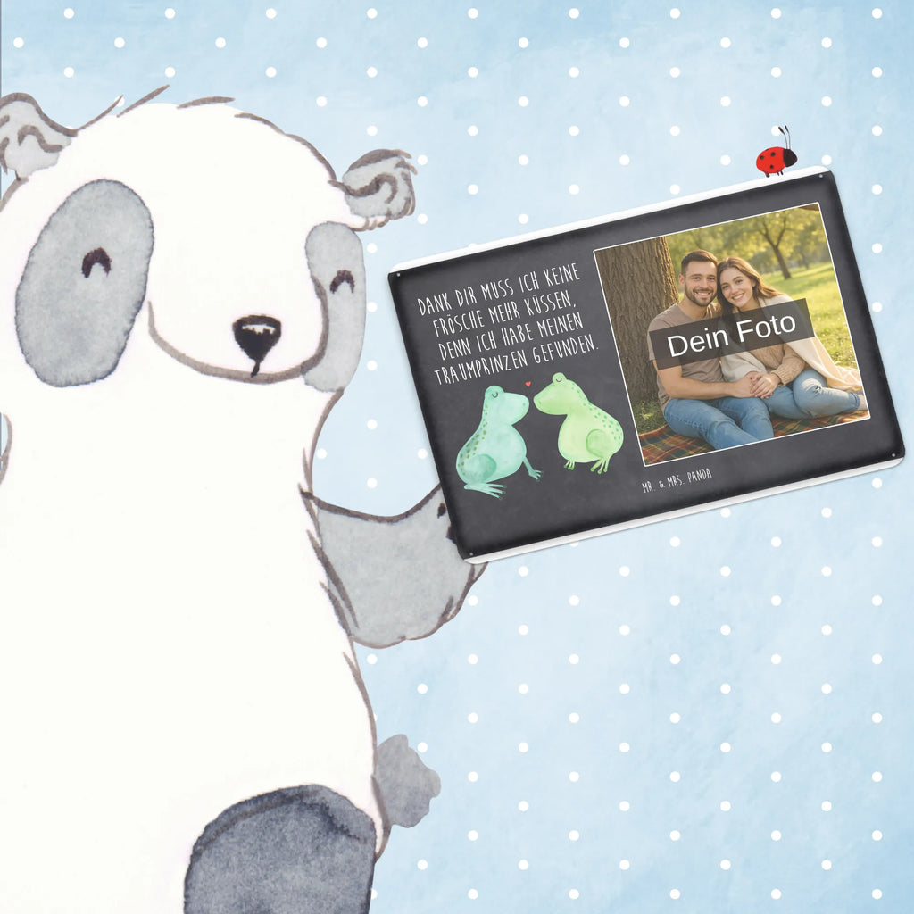 Personalisiertes Foto Blechschild Frosch Liebe Vintage Blechschild Mit Wunschfoto, Blechschild Mit Eigenem Bild, Blechschild Für Frauen Mit Bild, Blechschild Handgemacht Mit Foto, Foto-Blechschild Für Zuhause, Lustiges Blechschild Mit Foto, Blechschild Für Männer Mit Foto, Blechschild Für Garten Mit Foto, Personalisierte Wanddeko Aus Metall Mit Foto, Nostalgieschild Mit Foto, Personalisierbares Blechschild Mit Foto, Wandschild Mit Foto, Blechschild Als Geschenk Mit Bild, Türschild Mit Bild, Metallschild Mit Foto, Blechschild Küche Mit Foto, Blechschild Mit Wunschfoto, Blechschild Mit Foto, Blechschild Mit Bild Und Namen, Blechschild Mit Fotodruck, Blechschild Wohnzimmer Mit Bild, Blechschild Zum Aufhängen Mit Foto, Blechschild Für Balkon Mit Wunschbild, Design Blechschild Mit Bild, Blechschild Zum Hinstellen Mit Bild, Spruchschild Mit Foto, Dekoschild Metall Mit Foto, Metallschild Mit Wunschfoto, Retro Blechschild Mit Bild, Blechschild Für Freunde Mit Wunschfoto, Liebe, Partner, Freund, Freundin, Ehemann, Ehefrau, Heiraten, Verlobung, Heiratsantrag, Liebesgeschenk, Jahrestag, Hocheitstag, Verheiratet, Geschenk Hochzeit, Frösche, Verlobt, Verliebt, Geschenk Freundin, Frosch, Liebesbeweis, Hochzeitstag, Geschenk Freund, Fröschchen, Froschkönig