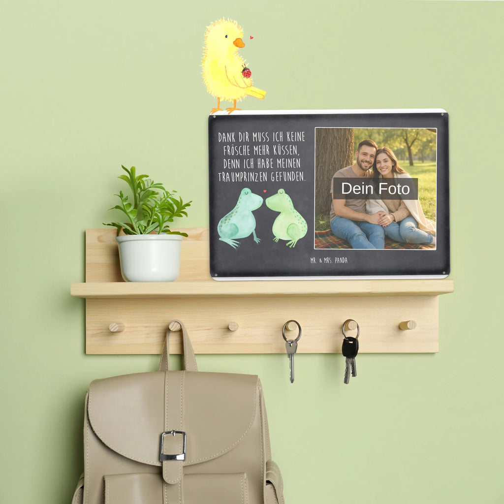 Personalisiertes Foto Blechschild Frosch Liebe Vintage Blechschild Mit Wunschfoto, Blechschild Mit Eigenem Bild, Blechschild Für Frauen Mit Bild, Blechschild Handgemacht Mit Foto, Foto-Blechschild Für Zuhause, Lustiges Blechschild Mit Foto, Blechschild Für Männer Mit Foto, Blechschild Für Garten Mit Foto, Personalisierte Wanddeko Aus Metall Mit Foto, Nostalgieschild Mit Foto, Personalisierbares Blechschild Mit Foto, Wandschild Mit Foto, Blechschild Als Geschenk Mit Bild, Türschild Mit Bild, Metallschild Mit Foto, Blechschild Küche Mit Foto, Blechschild Mit Wunschfoto, Blechschild Mit Foto, Blechschild Mit Bild Und Namen, Blechschild Mit Fotodruck, Blechschild Wohnzimmer Mit Bild, Blechschild Zum Aufhängen Mit Foto, Blechschild Für Balkon Mit Wunschbild, Design Blechschild Mit Bild, Blechschild Zum Hinstellen Mit Bild, Spruchschild Mit Foto, Dekoschild Metall Mit Foto, Metallschild Mit Wunschfoto, Retro Blechschild Mit Bild, Blechschild Für Freunde Mit Wunschfoto, Liebe, Partner, Freund, Freundin, Ehemann, Ehefrau, Heiraten, Verlobung, Heiratsantrag, Liebesgeschenk, Jahrestag, Hocheitstag, Verheiratet, Geschenk Hochzeit, Frösche, Verlobt, Verliebt, Geschenk Freundin, Frosch, Liebesbeweis, Hochzeitstag, Geschenk Freund, Fröschchen, Froschkönig