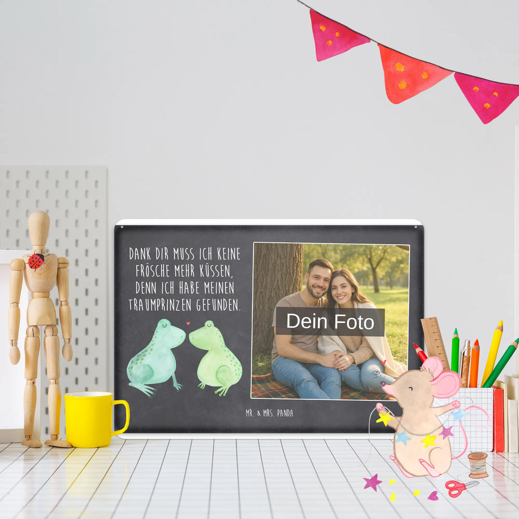 Personalisiertes Foto Blechschild Frosch Liebe Vintage Blechschild Mit Wunschfoto, Blechschild Mit Eigenem Bild, Blechschild Für Frauen Mit Bild, Blechschild Handgemacht Mit Foto, Foto-Blechschild Für Zuhause, Lustiges Blechschild Mit Foto, Blechschild Für Männer Mit Foto, Blechschild Für Garten Mit Foto, Personalisierte Wanddeko Aus Metall Mit Foto, Nostalgieschild Mit Foto, Personalisierbares Blechschild Mit Foto, Wandschild Mit Foto, Blechschild Als Geschenk Mit Bild, Türschild Mit Bild, Metallschild Mit Foto, Blechschild Küche Mit Foto, Blechschild Mit Wunschfoto, Blechschild Mit Foto, Blechschild Mit Bild Und Namen, Blechschild Mit Fotodruck, Blechschild Wohnzimmer Mit Bild, Blechschild Zum Aufhängen Mit Foto, Blechschild Für Balkon Mit Wunschbild, Design Blechschild Mit Bild, Blechschild Zum Hinstellen Mit Bild, Spruchschild Mit Foto, Dekoschild Metall Mit Foto, Metallschild Mit Wunschfoto, Retro Blechschild Mit Bild, Blechschild Für Freunde Mit Wunschfoto, Liebe, Partner, Freund, Freundin, Ehemann, Ehefrau, Heiraten, Verlobung, Heiratsantrag, Liebesgeschenk, Jahrestag, Hocheitstag, Verheiratet, Geschenk Hochzeit, Frösche, Verlobt, Verliebt, Geschenk Freundin, Frosch, Liebesbeweis, Hochzeitstag, Geschenk Freund, Fröschchen, Froschkönig