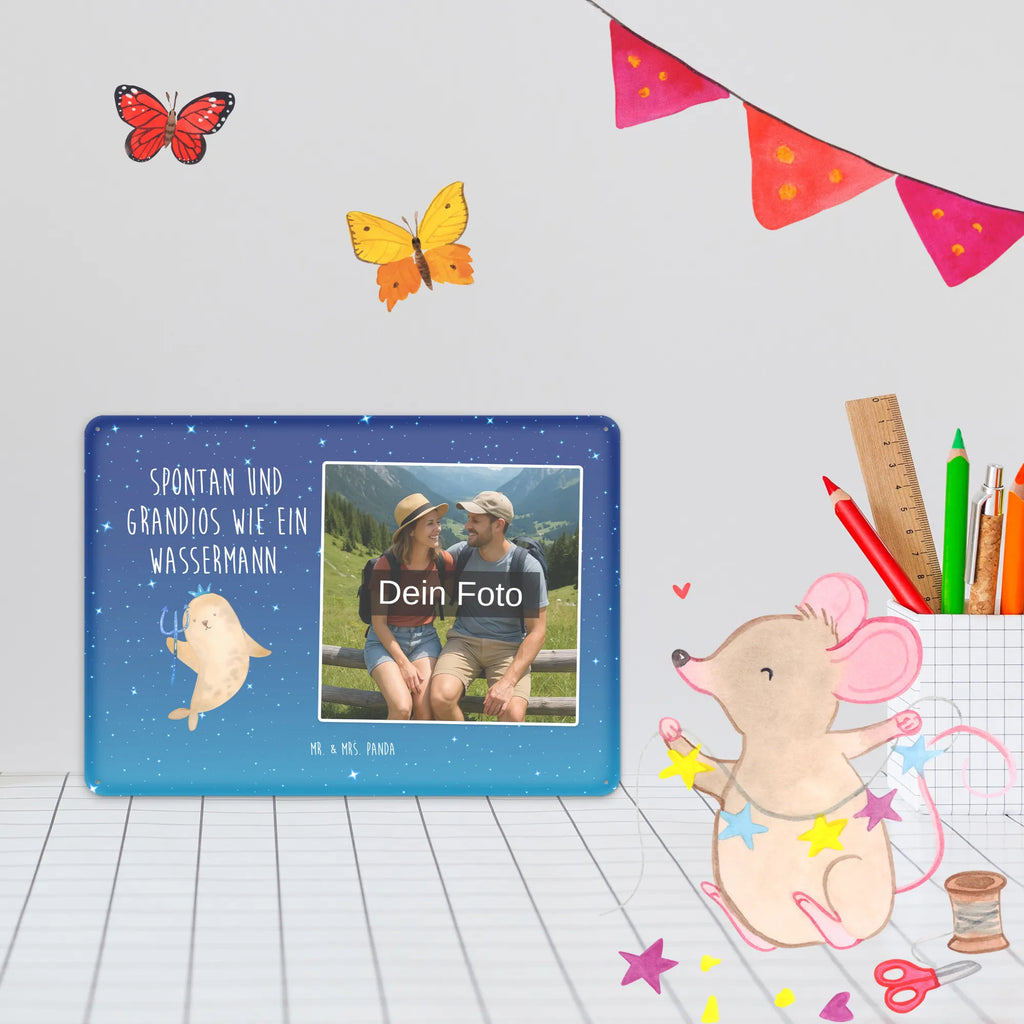 Personalisiertes Foto Blechschild Sternzeichen Wassermann Personalisierte Wanddeko Aus Metall Mit Foto, Blechschild Mit Foto, Metallschild Mit Foto, Blechschild Zum Hinstellen Mit Bild, Blechschild Für Frauen Mit Bild, Personalisierbares Blechschild Mit Foto, Türschild Mit Bild, Blechschild Für Balkon Mit Wunschbild, Blechschild Für Männer Mit Foto, Blechschild Küche Mit Foto, Blechschild Zum Aufhängen Mit Foto, Blechschild Mit Wunschfoto, Blechschild Als Geschenk Mit Bild, Blechschild Handgemacht Mit Foto, Spruchschild Mit Foto, Blechschild Mit Eigenem Bild, Blechschild Für Freunde Mit Wunschfoto, Wandschild Mit Foto, Lustiges Blechschild Mit Foto, Blechschild Wohnzimmer Mit Bild, Metallschild Mit Wunschfoto, Vintage Blechschild Mit Wunschfoto, Blechschild Mit Bild Und Namen, Blechschild Für Garten Mit Foto, Dekoschild Metall Mit Foto, Nostalgieschild Mit Foto, Blechschild Mit Fotodruck, Foto-Blechschild Für Zuhause, Design Blechschild Mit Bild, Retro Blechschild Mit Bild, Tierkreiszeichen, Sternzeichen, Horoskop, Astrologie, Aszendent, Meer Geschenk, Meermann, Geschenk Januar, Geburtstag Februar, Wassermann Geschenk, Nix, Geschenk Februar, Geburtstag Januar, Wassermann Sternzeichen