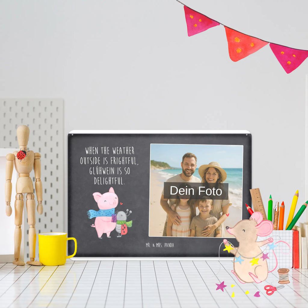 Personalized Photo Metal Sign Glow Pig Snuggle Blechschild Zum Hinstellen Mit Bild, Retro Blechschild Mit Bild, Blechschild Handgemacht Mit Foto, Spruchschild Mit Foto, Blechschild Mit Fotodruck, Dekoschild Metall Mit Foto, Blechschild Mit Bild Und Namen, Lustiges Blechschild Mit Foto, Blechschild Küche Mit Foto, Wandschild Mit Foto, Design Blechschild Mit Bild, Nostalgieschild Mit Foto, Blechschild Mit Wunschfoto, Türschild Mit Bild, Blechschild Für Frauen Mit Bild, Blechschild Mit Eigenem Bild, Metallschild Mit Wunschfoto, Metallschild Mit Foto, Vintage Blechschild Mit Wunschfoto, Blechschild Für Freunde Mit Wunschfoto, Personalisierbares Blechschild Mit Foto, Blechschild Für Garten Mit Foto, Blechschild Für Männer Mit Foto, Personalisierte Wanddeko Aus Metall Mit Foto, Blechschild Mit Foto, Blechschild Als Geschenk Mit Bild, Blechschild Zum Aufhängen Mit Foto, Blechschild Wohnzimmer Mit Bild, Foto-Blechschild Für Zuhause, Blechschild Für Balkon Mit Wunschbild, Winter, Weihnachten, Weihnachtsdeko, Nikolaus, Advent, Heiligabend, Wintermotiv, Herzliches Marienkäfer Motiv, Kreatives Glühschwein Design, Winterlicher Glühwein Spruch, Romantische Geschenkidee Glühwein, Handgezeichnetes Glühschwein, Smörle der stolze Marienkäfer, Glühwein Liebhaber Geschenk, Marienkäfer in Winterkleidung, Süßer Marienkäfer gibt Geschenk, Glühwein ist köstlich Spruch