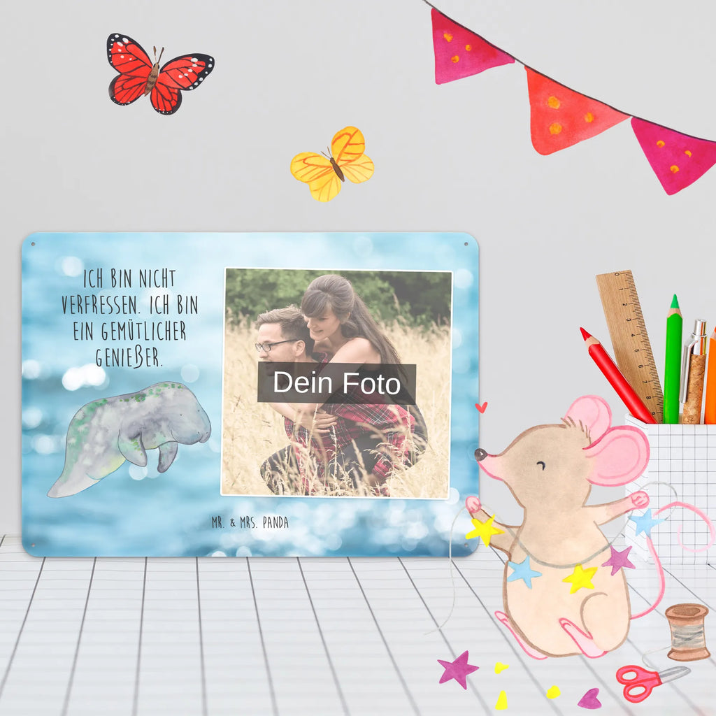 Personalisiertes Foto Blechschild Seekuh Chillen Blechschild Handgemacht Mit Foto, Metallschild Mit Wunschfoto, Blechschild Wohnzimmer Mit Bild, Metallschild Mit Foto, Vintage Blechschild Mit Wunschfoto, Blechschild Mit Wunschfoto, Blechschild Für Garten Mit Foto, Lustiges Blechschild Mit Foto, Wandschild Mit Foto, Türschild Mit Bild, Blechschild Zum Hinstellen Mit Bild, Blechschild Als Geschenk Mit Bild, Blechschild Mit Foto, Dekoschild Metall Mit Foto, Nostalgieschild Mit Foto, Retro Blechschild Mit Bild, Foto-Blechschild Für Zuhause, Blechschild Mit Bild Und Namen, Personalisierbares Blechschild Mit Foto, Blechschild Für Frauen Mit Bild, Spruchschild Mit Foto, Blechschild Für Männer Mit Foto, Personalisierte Wanddeko Aus Metall Mit Foto, Blechschild Mit Fotodruck, Design Blechschild Mit Bild, Blechschild Für Freunde Mit Wunschfoto, Blechschild Zum Aufhängen Mit Foto, Blechschild Für Balkon Mit Wunschbild, Blechschild Küche Mit Foto, Blechschild Mit Eigenem Bild, Meerestiere, Meer, Urlaub, Süßigkeiten, Seekuh, Diätwahn, Essen, Diät, Zucker, Abnehmen, Seekühe