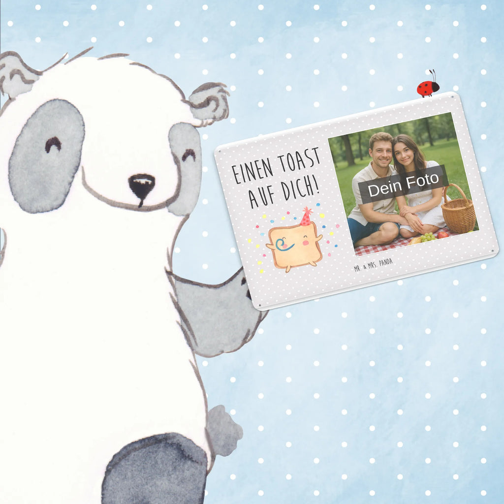 Personalisiertes Foto Blechschild Toast Party Vintage Blechschild Mit Wunschfoto, Personalisierte Wanddeko Aus Metall Mit Foto, Blechschild Als Geschenk Mit Bild, Blechschild Für Freunde Mit Wunschfoto, Blechschild Mit Wunschfoto, Blechschild Küche Mit Foto, Design Blechschild Mit Bild, Blechschild Handgemacht Mit Foto, Blechschild Wohnzimmer Mit Bild, Blechschild Mit Eigenem Bild, Metallschild Mit Foto, Blechschild Für Männer Mit Foto, Blechschild Für Balkon Mit Wunschbild, Blechschild Für Garten Mit Foto, Dekoschild Metall Mit Foto, Wandschild Mit Foto, Personalisierbares Blechschild Mit Foto, Lustiges Blechschild Mit Foto, Metallschild Mit Wunschfoto, Nostalgieschild Mit Foto, Blechschild Mit Bild Und Namen, Blechschild Für Frauen Mit Bild, Blechschild Zum Hinstellen Mit Bild, Türschild Mit Bild, Blechschild Zum Aufhängen Mit Foto, Blechschild Mit Foto, Retro Blechschild Mit Bild, Blechschild Mit Fotodruck, Spruchschild Mit Foto, Foto-Blechschild Für Zuhause, Liebe, Partner, Freund, Freundin, Ehemann, Ehefrau, Heiraten, Verlobung, Heiratsantrag, Liebesgeschenk, Jahrestag, Hocheitstag, Geschenk für Freundin, Liebesbeweis, Geschenk für Partner, Mitbringsel, für Männer, Hochzeitstag, Valentinstag, Geschenk für Frauen, für Ehemann
