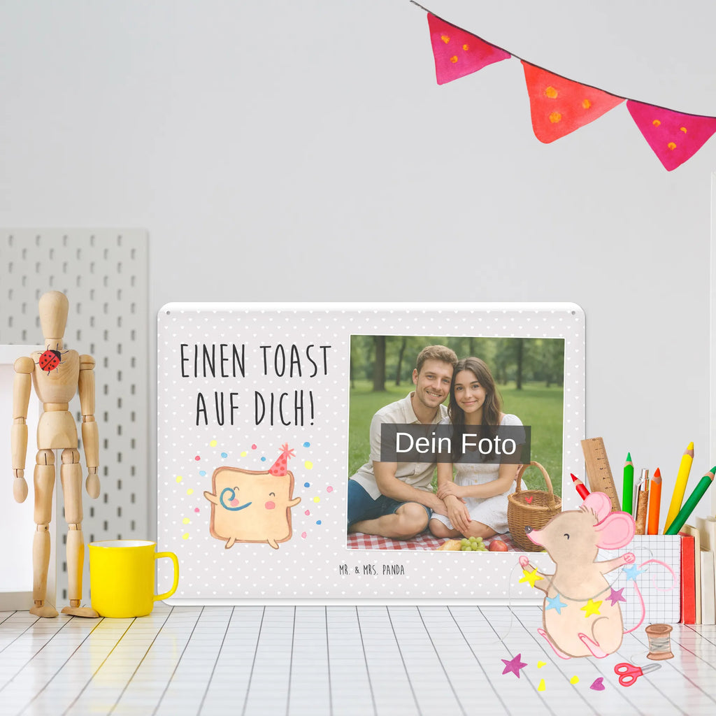 Personalisiertes Foto Blechschild Toast Party Vintage Blechschild Mit Wunschfoto, Personalisierte Wanddeko Aus Metall Mit Foto, Blechschild Als Geschenk Mit Bild, Blechschild Für Freunde Mit Wunschfoto, Blechschild Mit Wunschfoto, Blechschild Küche Mit Foto, Design Blechschild Mit Bild, Blechschild Handgemacht Mit Foto, Blechschild Wohnzimmer Mit Bild, Blechschild Mit Eigenem Bild, Metallschild Mit Foto, Blechschild Für Männer Mit Foto, Blechschild Für Balkon Mit Wunschbild, Blechschild Für Garten Mit Foto, Dekoschild Metall Mit Foto, Wandschild Mit Foto, Personalisierbares Blechschild Mit Foto, Lustiges Blechschild Mit Foto, Metallschild Mit Wunschfoto, Nostalgieschild Mit Foto, Blechschild Mit Bild Und Namen, Blechschild Für Frauen Mit Bild, Blechschild Zum Hinstellen Mit Bild, Türschild Mit Bild, Blechschild Zum Aufhängen Mit Foto, Blechschild Mit Foto, Retro Blechschild Mit Bild, Blechschild Mit Fotodruck, Spruchschild Mit Foto, Foto-Blechschild Für Zuhause, Liebe, Partner, Freund, Freundin, Ehemann, Ehefrau, Heiraten, Verlobung, Heiratsantrag, Liebesgeschenk, Jahrestag, Hocheitstag, Geschenk für Freundin, Liebesbeweis, Geschenk für Partner, Mitbringsel, für Männer, Hochzeitstag, Valentinstag, Geschenk für Frauen, für Ehemann