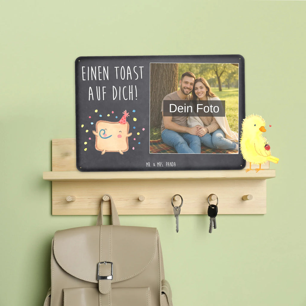 Personalisiertes Foto Blechschild Toast Party Vintage Blechschild Mit Wunschfoto, Personalisierte Wanddeko Aus Metall Mit Foto, Blechschild Als Geschenk Mit Bild, Blechschild Für Freunde Mit Wunschfoto, Blechschild Mit Wunschfoto, Blechschild Küche Mit Foto, Design Blechschild Mit Bild, Blechschild Handgemacht Mit Foto, Blechschild Wohnzimmer Mit Bild, Blechschild Mit Eigenem Bild, Metallschild Mit Foto, Blechschild Für Männer Mit Foto, Blechschild Für Balkon Mit Wunschbild, Blechschild Für Garten Mit Foto, Dekoschild Metall Mit Foto, Wandschild Mit Foto, Personalisierbares Blechschild Mit Foto, Lustiges Blechschild Mit Foto, Metallschild Mit Wunschfoto, Nostalgieschild Mit Foto, Blechschild Mit Bild Und Namen, Blechschild Für Frauen Mit Bild, Blechschild Zum Hinstellen Mit Bild, Türschild Mit Bild, Blechschild Zum Aufhängen Mit Foto, Blechschild Mit Foto, Retro Blechschild Mit Bild, Blechschild Mit Fotodruck, Spruchschild Mit Foto, Foto-Blechschild Für Zuhause, Liebe, Partner, Freund, Freundin, Ehemann, Ehefrau, Heiraten, Verlobung, Heiratsantrag, Liebesgeschenk, Jahrestag, Hocheitstag, Geschenk für Freundin, Liebesbeweis, Geschenk für Partner, Mitbringsel, für Männer, Hochzeitstag, Valentinstag, Geschenk für Frauen, für Ehemann