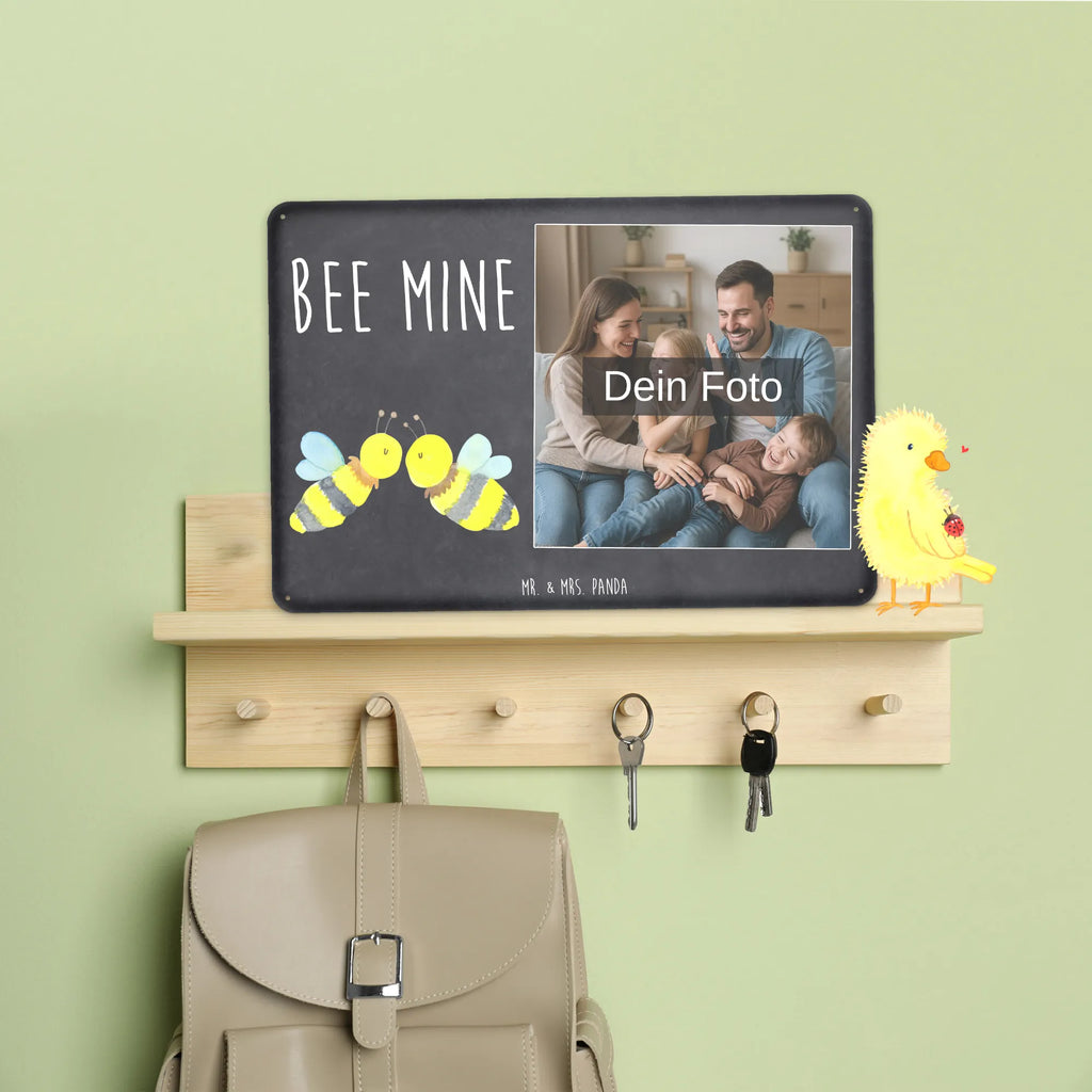 Personalisiertes Foto Blechschild Biene Liebe Metallschild Mit Wunschfoto, Blechschild Mit Eigenem Bild, Blechschild Handgemacht Mit Foto, Blechschild Mit Fotodruck, Blechschild Für Garten Mit Foto, Blechschild Als Geschenk Mit Bild, Blechschild Für Freunde Mit Wunschfoto, Blechschild Zum Hinstellen Mit Bild, Lustiges Blechschild Mit Foto, Personalisierbares Blechschild Mit Foto, Blechschild Für Frauen Mit Bild, Wandschild Mit Foto, Blechschild Für Balkon Mit Wunschbild, Dekoschild Metall Mit Foto, Blechschild Küche Mit Foto, Blechschild Mit Foto, Blechschild Zum Aufhängen Mit Foto, Nostalgieschild Mit Foto, Spruchschild Mit Foto, Retro Blechschild Mit Bild, Vintage Blechschild Mit Wunschfoto, Türschild Mit Bild, Blechschild Wohnzimmer Mit Bild, Blechschild Mit Wunschfoto, Personalisierte Wanddeko Aus Metall Mit Foto, Foto-Blechschild Für Zuhause, Metallschild Mit Foto, Blechschild Für Männer Mit Foto, Design Blechschild Mit Bild, Blechschild Mit Bild Und Namen, Biene, Wespe, Hummel
