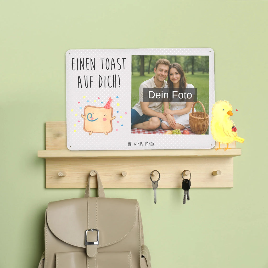 Personalisiertes Foto Blechschild Toast Party Vintage Blechschild Mit Wunschfoto, Personalisierte Wanddeko Aus Metall Mit Foto, Blechschild Als Geschenk Mit Bild, Blechschild Für Freunde Mit Wunschfoto, Blechschild Mit Wunschfoto, Blechschild Küche Mit Foto, Design Blechschild Mit Bild, Blechschild Handgemacht Mit Foto, Blechschild Wohnzimmer Mit Bild, Blechschild Mit Eigenem Bild, Metallschild Mit Foto, Blechschild Für Männer Mit Foto, Blechschild Für Balkon Mit Wunschbild, Blechschild Für Garten Mit Foto, Dekoschild Metall Mit Foto, Wandschild Mit Foto, Personalisierbares Blechschild Mit Foto, Lustiges Blechschild Mit Foto, Metallschild Mit Wunschfoto, Nostalgieschild Mit Foto, Blechschild Mit Bild Und Namen, Blechschild Für Frauen Mit Bild, Blechschild Zum Hinstellen Mit Bild, Türschild Mit Bild, Blechschild Zum Aufhängen Mit Foto, Blechschild Mit Foto, Retro Blechschild Mit Bild, Blechschild Mit Fotodruck, Spruchschild Mit Foto, Foto-Blechschild Für Zuhause, Liebe, Partner, Freund, Freundin, Ehemann, Ehefrau, Heiraten, Verlobung, Heiratsantrag, Liebesgeschenk, Jahrestag, Hocheitstag, Geschenk für Freundin, Liebesbeweis, Geschenk für Partner, Mitbringsel, für Männer, Hochzeitstag, Valentinstag, Geschenk für Frauen, für Ehemann