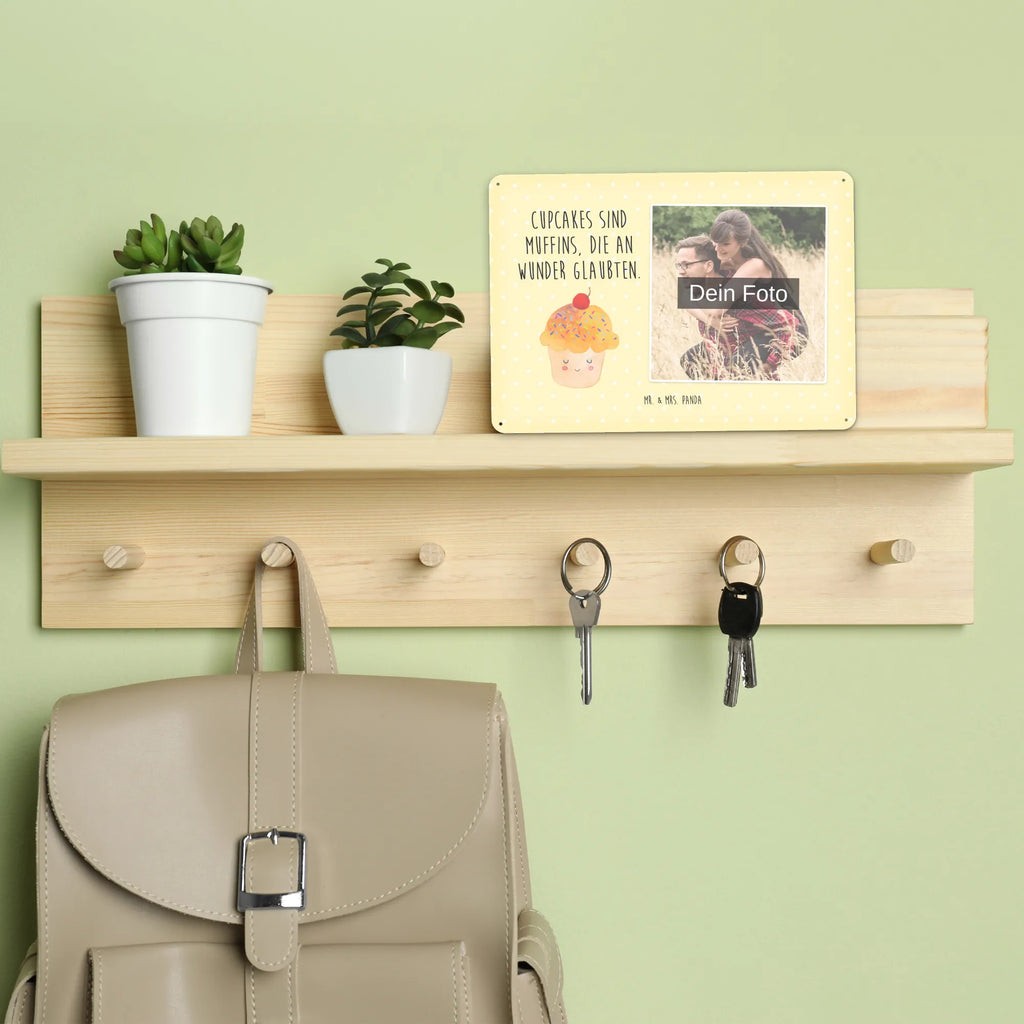 Personalisiertes Foto Blechschild Cupcake Blechschild Mit Bild Und Namen, Blechschild Für Freunde Mit Wunschfoto, Blechschild Für Balkon Mit Wunschbild, Blechschild Zum Aufhängen Mit Foto, Türschild Mit Bild, Blechschild Für Garten Mit Foto, Nostalgieschild Mit Foto, Blechschild Handgemacht Mit Foto, Blechschild Mit Wunschfoto, Blechschild Mit Fotodruck, Vintage Blechschild Mit Wunschfoto, Foto-Blechschild Für Zuhause, Blechschild Wohnzimmer Mit Bild, Blechschild Für Frauen Mit Bild, Blechschild Für Männer Mit Foto, Wandschild Mit Foto, Personalisierte Wanddeko Aus Metall Mit Foto, Lustiges Blechschild Mit Foto, Blechschild Zum Hinstellen Mit Bild, Metallschild Mit Wunschfoto, Design Blechschild Mit Bild, Retro Blechschild Mit Bild, Spruchschild Mit Foto, Blechschild Mit Foto, Dekoschild Metall Mit Foto, Metallschild Mit Foto, Blechschild Mit Eigenem Bild, Blechschild Küche Mit Foto, Blechschild Als Geschenk Mit Bild, Personalisierbares Blechschild Mit Foto, Lustige Sprüche, Tiere, Gute Laune, Tiermotive, Küche Deko, Motivation Sprüche, Backen Geschenk, Cupcakes, Wunder, Küche Spruch, Muffin, Geschenk Koch