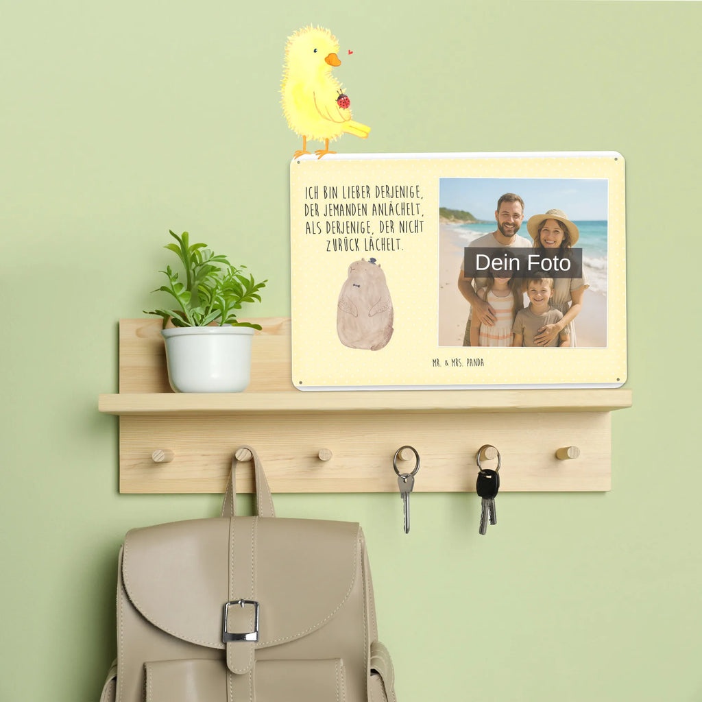 Personalisiertes Foto Blechschild Murmeltier Retro Blechschild Mit Bild, Wandschild Mit Foto, Blechschild Zum Aufhängen Mit Foto, Nostalgieschild Mit Foto, Dekoschild Metall Mit Foto, Metallschild Mit Wunschfoto, Blechschild Für Balkon Mit Wunschbild, Blechschild Wohnzimmer Mit Bild, Design Blechschild Mit Bild, Blechschild Für Frauen Mit Bild, Blechschild Handgemacht Mit Foto, Blechschild Zum Hinstellen Mit Bild, Personalisierte Wanddeko Aus Metall Mit Foto, Blechschild Mit Bild Und Namen, Blechschild Mit Eigenem Bild, Vintage Blechschild Mit Wunschfoto, Blechschild Für Freunde Mit Wunschfoto, Blechschild Mit Wunschfoto, Metallschild Mit Foto, Blechschild Als Geschenk Mit Bild, Blechschild Küche Mit Foto, Blechschild Mit Fotodruck, Foto-Blechschild Für Zuhause, Blechschild Mit Foto, Blechschild Für Garten Mit Foto, Personalisierbares Blechschild Mit Foto, Spruchschild Mit Foto, Türschild Mit Bild, Lustiges Blechschild Mit Foto, Blechschild Für Männer Mit Foto, Tiere, Tiermotive, Lustige Sprüche, Gute Laune, Knigge, Murmeltier, Respekt, Anstand, Fröhlichkeit, Freundlichkeit