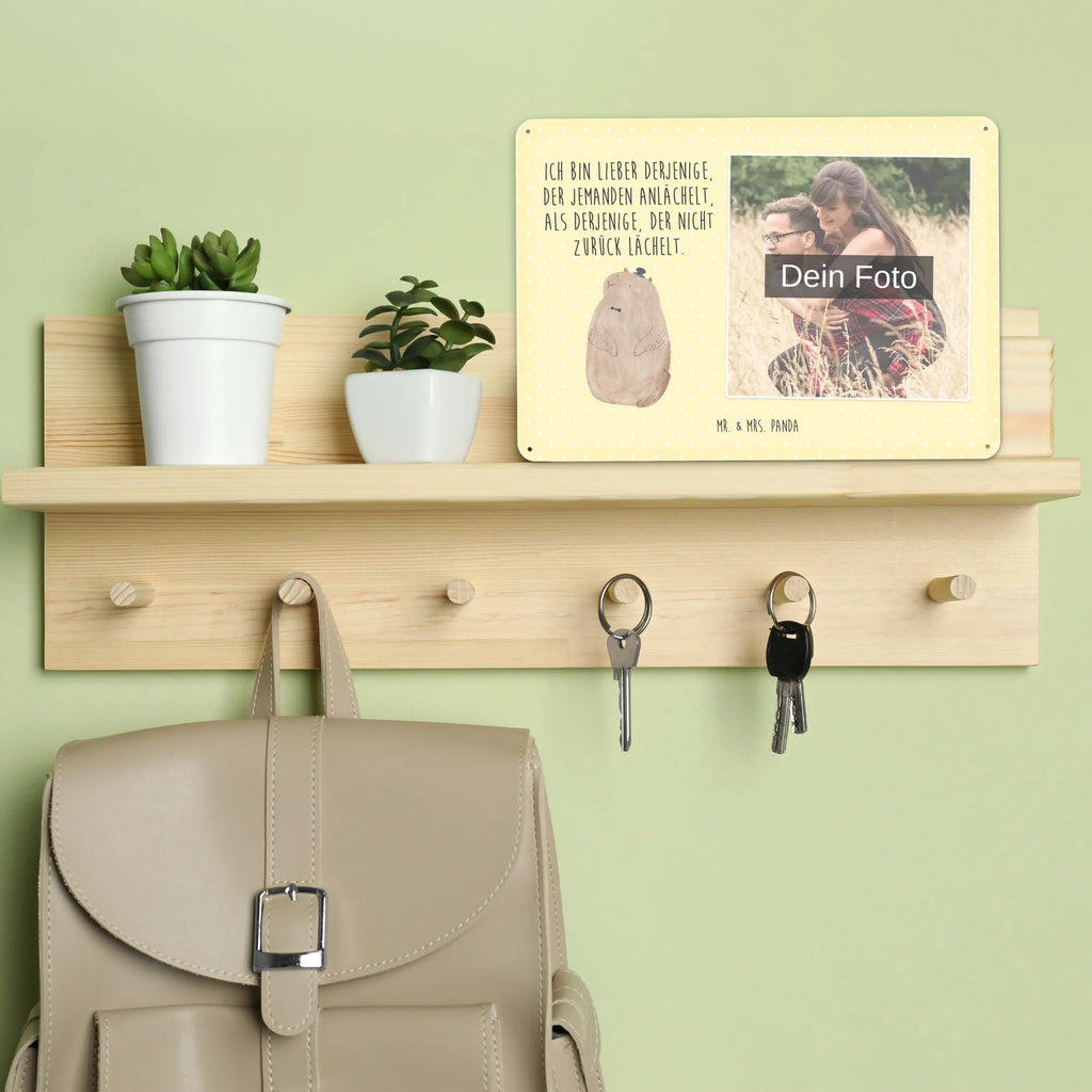 Personalisiertes Foto Blechschild Murmeltier Retro Blechschild Mit Bild, Wandschild Mit Foto, Blechschild Zum Aufhängen Mit Foto, Nostalgieschild Mit Foto, Dekoschild Metall Mit Foto, Metallschild Mit Wunschfoto, Blechschild Für Balkon Mit Wunschbild, Blechschild Wohnzimmer Mit Bild, Design Blechschild Mit Bild, Blechschild Für Frauen Mit Bild, Blechschild Handgemacht Mit Foto, Blechschild Zum Hinstellen Mit Bild, Personalisierte Wanddeko Aus Metall Mit Foto, Blechschild Mit Bild Und Namen, Blechschild Mit Eigenem Bild, Vintage Blechschild Mit Wunschfoto, Blechschild Für Freunde Mit Wunschfoto, Blechschild Mit Wunschfoto, Metallschild Mit Foto, Blechschild Als Geschenk Mit Bild, Blechschild Küche Mit Foto, Blechschild Mit Fotodruck, Foto-Blechschild Für Zuhause, Blechschild Mit Foto, Blechschild Für Garten Mit Foto, Personalisierbares Blechschild Mit Foto, Spruchschild Mit Foto, Türschild Mit Bild, Lustiges Blechschild Mit Foto, Blechschild Für Männer Mit Foto, Tiere, Tiermotive, Lustige Sprüche, Gute Laune, Knigge, Murmeltier, Respekt, Anstand, Fröhlichkeit, Freundlichkeit