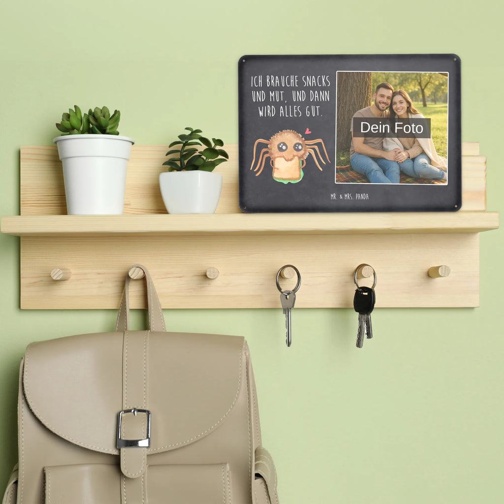 Personalisiertes Foto Blechschild Spinne Agathe Sandwich Personalisierte Wanddeko Aus Metall Mit Foto, Blechschild Küche Mit Foto, Blechschild Wohnzimmer Mit Bild, Lustiges Blechschild Mit Foto, Dekoschild Metall Mit Foto, Personalisierbares Blechschild Mit Foto, Türschild Mit Bild, Blechschild Mit Bild Und Namen, Metallschild Mit Wunschfoto, Vintage Blechschild Mit Wunschfoto, Blechschild Zum Aufhängen Mit Foto, Blechschild Als Geschenk Mit Bild, Blechschild Mit Fotodruck, Blechschild Für Männer Mit Foto, Design Blechschild Mit Bild, Wandschild Mit Foto, Blechschild Für Frauen Mit Bild, Blechschild Mit Wunschfoto, Blechschild Für Freunde Mit Wunschfoto, Nostalgieschild Mit Foto, Blechschild Handgemacht Mit Foto, Blechschild Mit Eigenem Bild, Retro Blechschild Mit Bild, Spruchschild Mit Foto, Blechschild Für Balkon Mit Wunschbild, Metallschild Mit Foto, Blechschild Mit Foto, Blechschild Für Garten Mit Foto, Blechschild Zum Hinstellen Mit Bild, Foto-Blechschild Für Zuhause, Spinne Agathe, Spinne, Agathe, Videos, Merchandise, Hungrig, Mut, Lebensfreude, Glück, Alles wird gut, Verfressen, Hunger