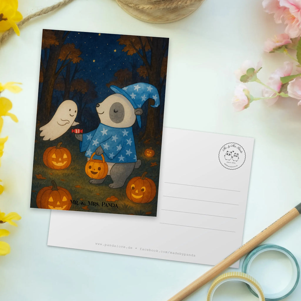 Postkarte Panda Zauberer Design Karte, Einladungskarte, Einladung, Grußkarte, Postkarte, Ansichtskarte, Ansichtskarten, Einladung Geburtstag, Geburtstagskarte, Einladungskarten Geburtstag, Dankeskarte, Geschenkkarte, Halloween, Deko, Martinssingen, Dekoration, Geschenke, Schenken, Gespenst, Süßes sonst gibt's saures, Trick or Treat, Zauberer, Panda, Halloween Deko