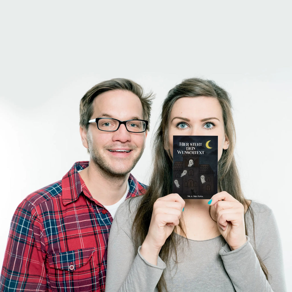 Personalisierte Postkarte Geister Villa Design Postkarte mit Wunschtext, Karte mit Namen, Geschenkkarte mit Namen, Postkarte mit Namen, Ansichtskarte mit Namen, Postkarte bedrucken, Ansichtskarte mit Wunschtext, Grußkarte mit Wunschtext, Karte mit Wunschtext, Einladung mit Namen, Einladung mit Wunschtext, Postkarte personalisierbar, Geschenkkarte mit Wunschtext, Grußkarte mit Namen, Halloween, Deko, Martinssingen, Dekoration, Geschenke, Schenken